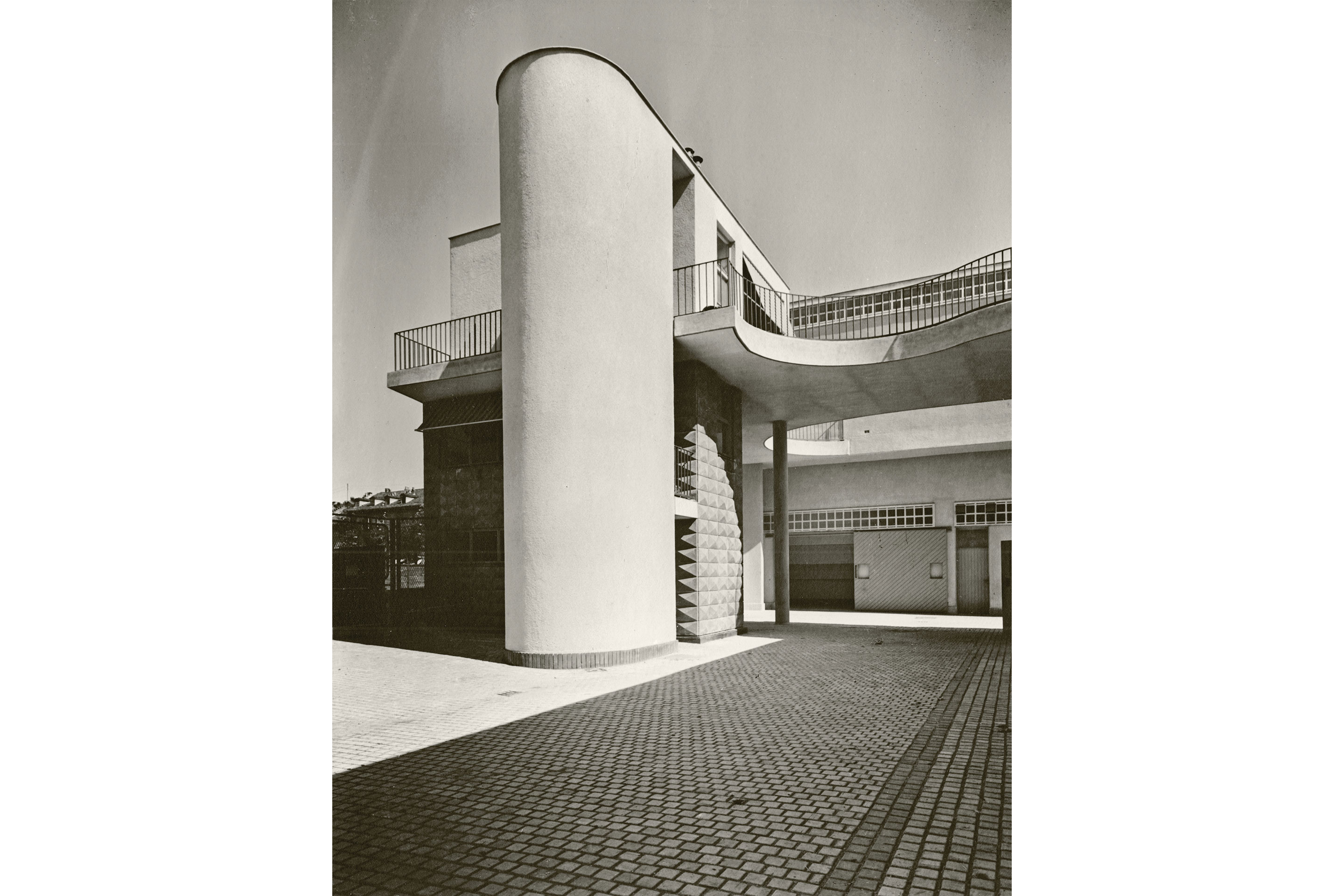 Wirtschaftsgebäude mit Treppenhaus auf der westlichen Rückseite des Reitverein von Turin.
