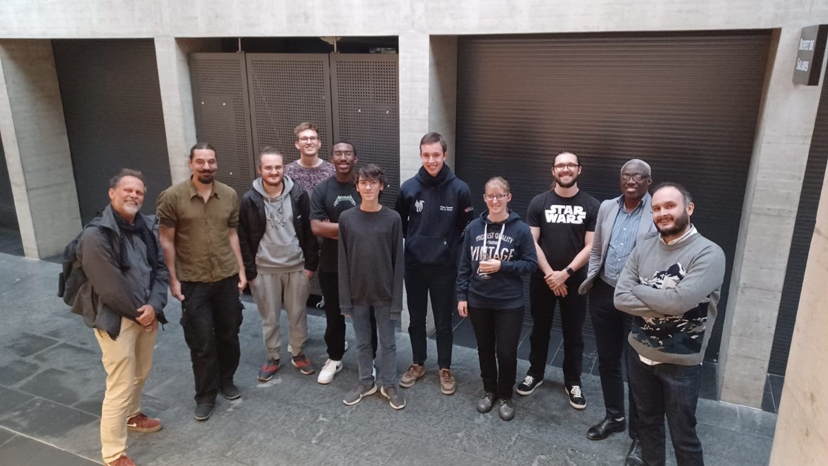 Photographie prise lors d'un apéritif organisé par l’Association des Ingénieur.es et Architectes Engagé.es