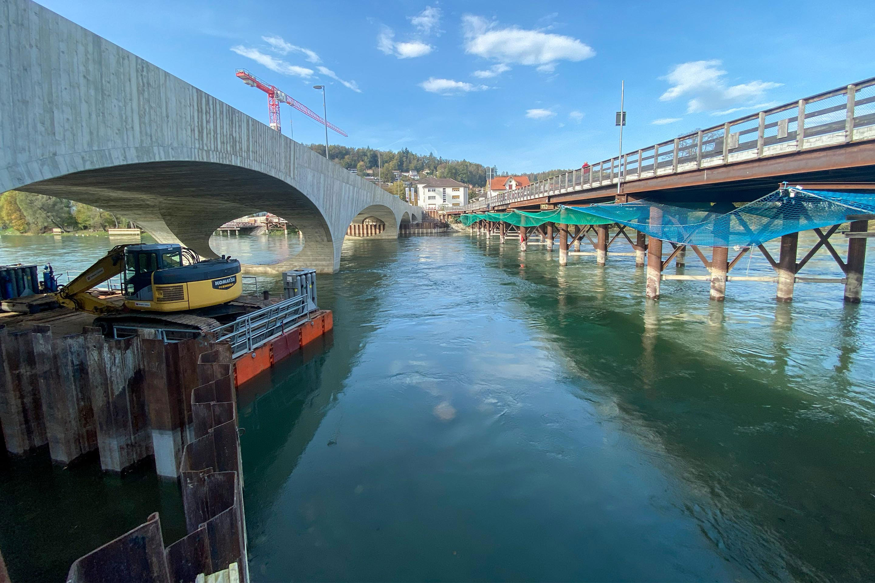 Bis zur offiziellen Eröffnung der neuen Brücke bleibt die Hilfsbrücke noch bestehen.