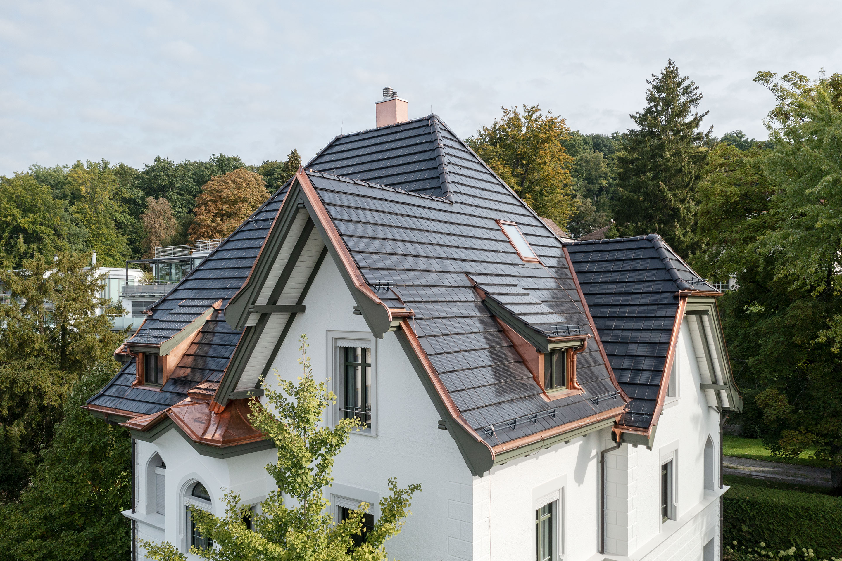 villa-zueriberg-dach-nah