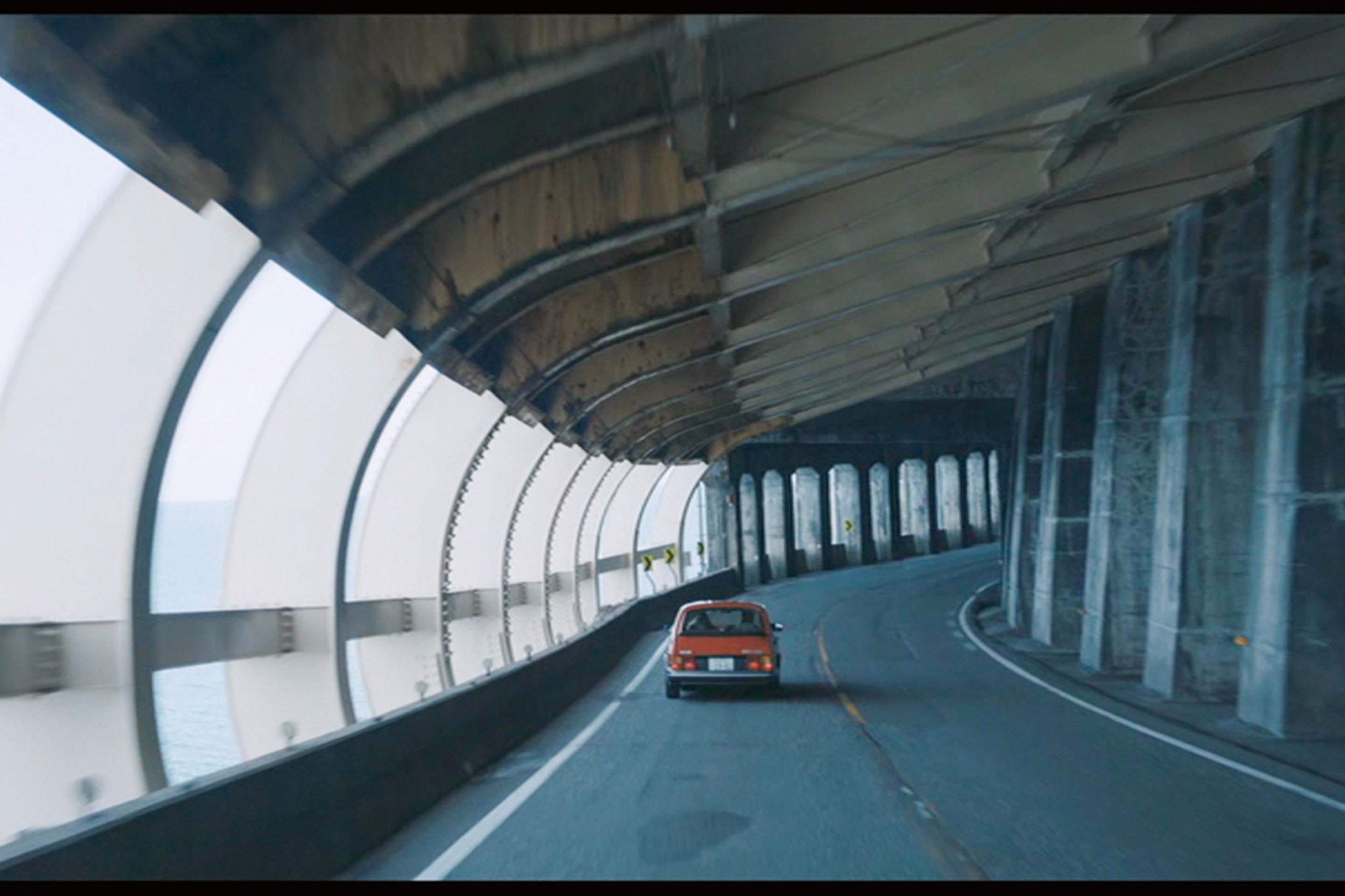 Filmstill-drivemycar-2h19