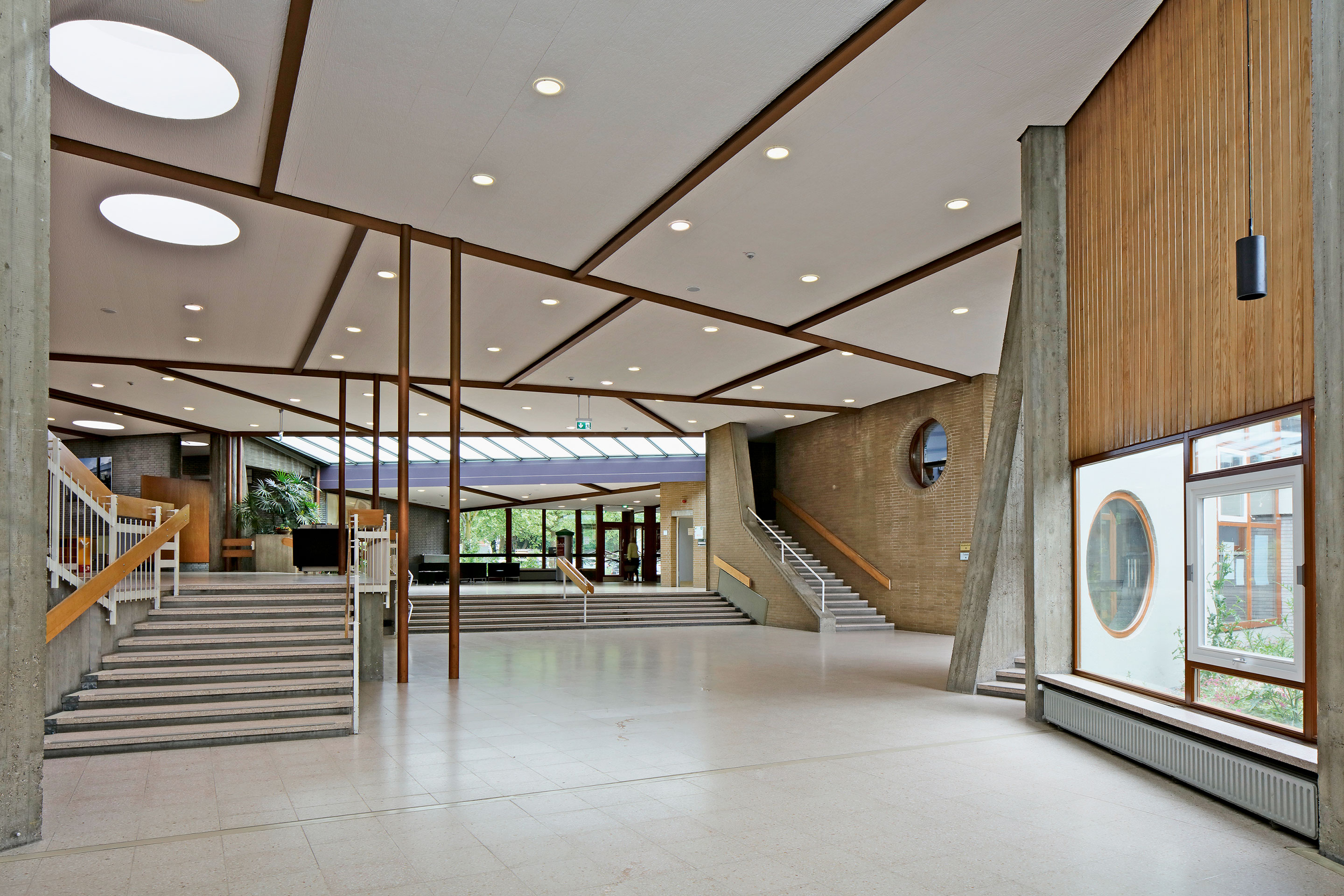 Hans-Scharoun-Schule-Marl-Drewer-Foyer