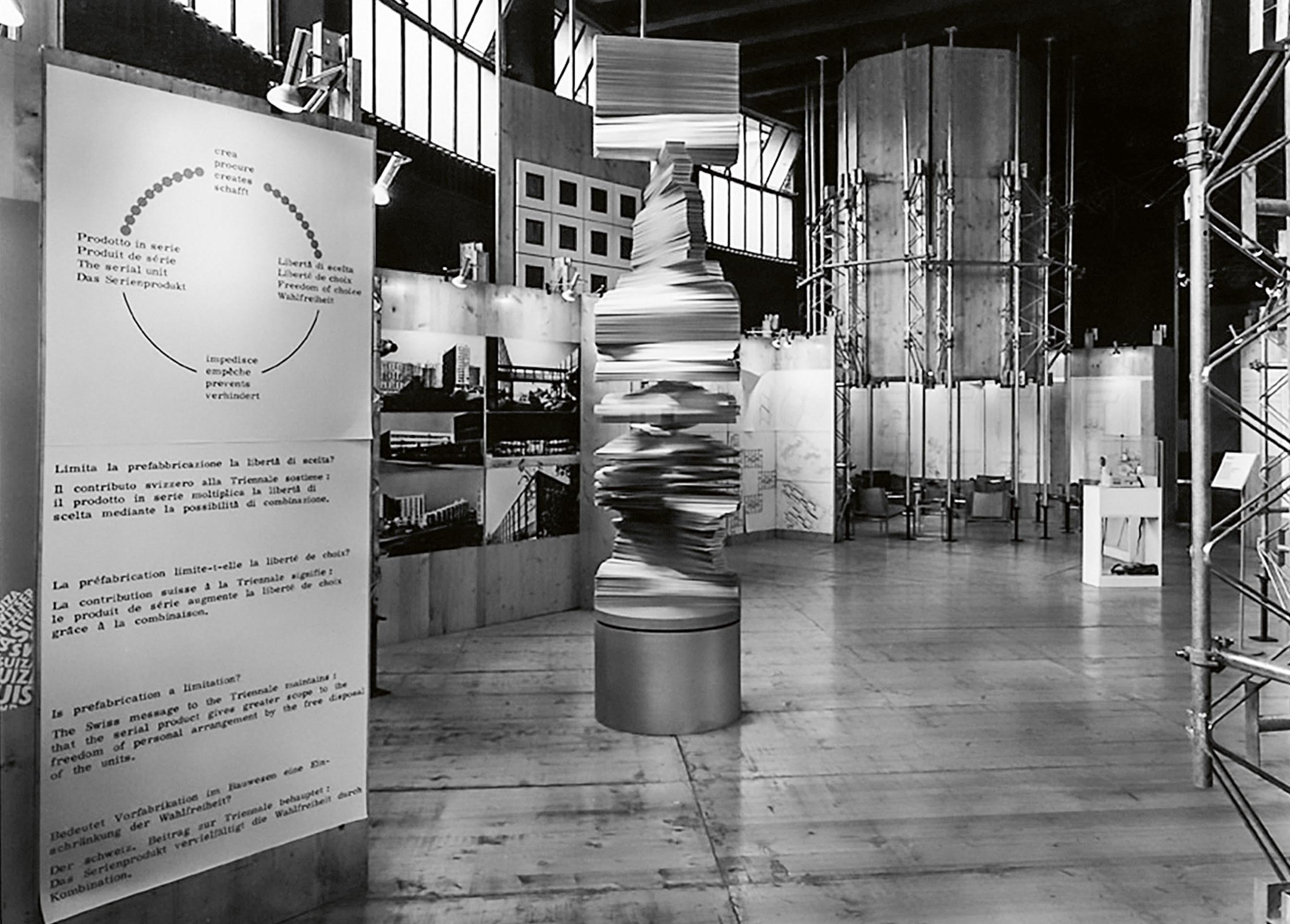 XIV Triennale, Sezione Svizzera, 1968. Allestimento di Felix Schwarz, Rolf Gutmann, Frank Gloor e Lucius Burckhardt con la scultura Polyvolume di Mary Vieira. Doc. TRN_14_04_0155.