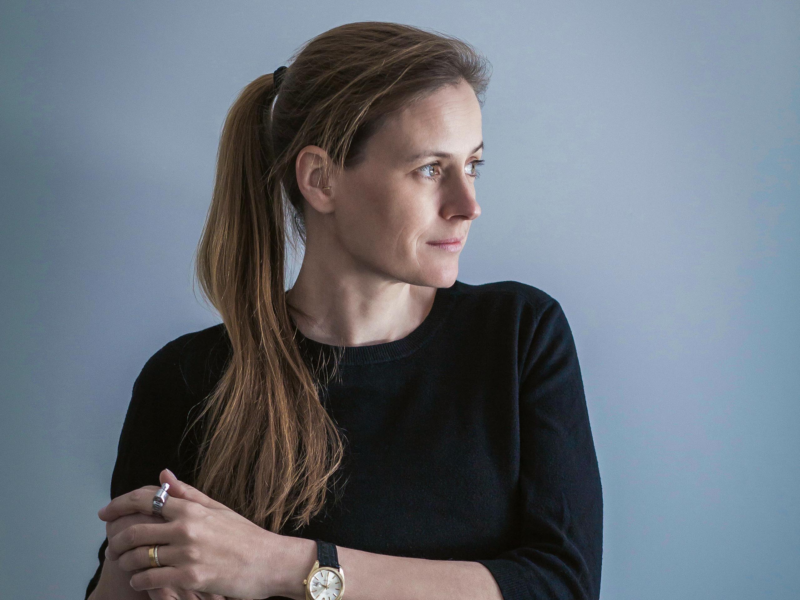 Silke Langenberg est professeure ordinaire de patrimoine bâti et de conservation des monuments à l’EPF de Zurich. Elle propose un cours théorique sur l’appréciation de la protection patrimoniale et le cours à option «Réparation». En 2022, elle a dirigé l’ouvrage collectif Upgrade: Making Things Better (Hatje Cantz) qui explicite la démarche du cours.