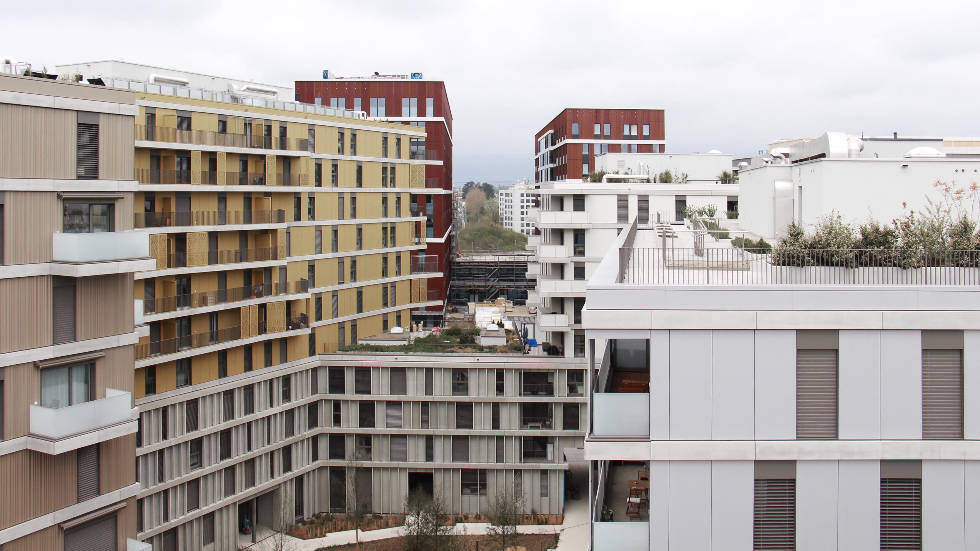 Aménagement des espaces plantés sur plusieurs niveaux du quartier de l’Étang