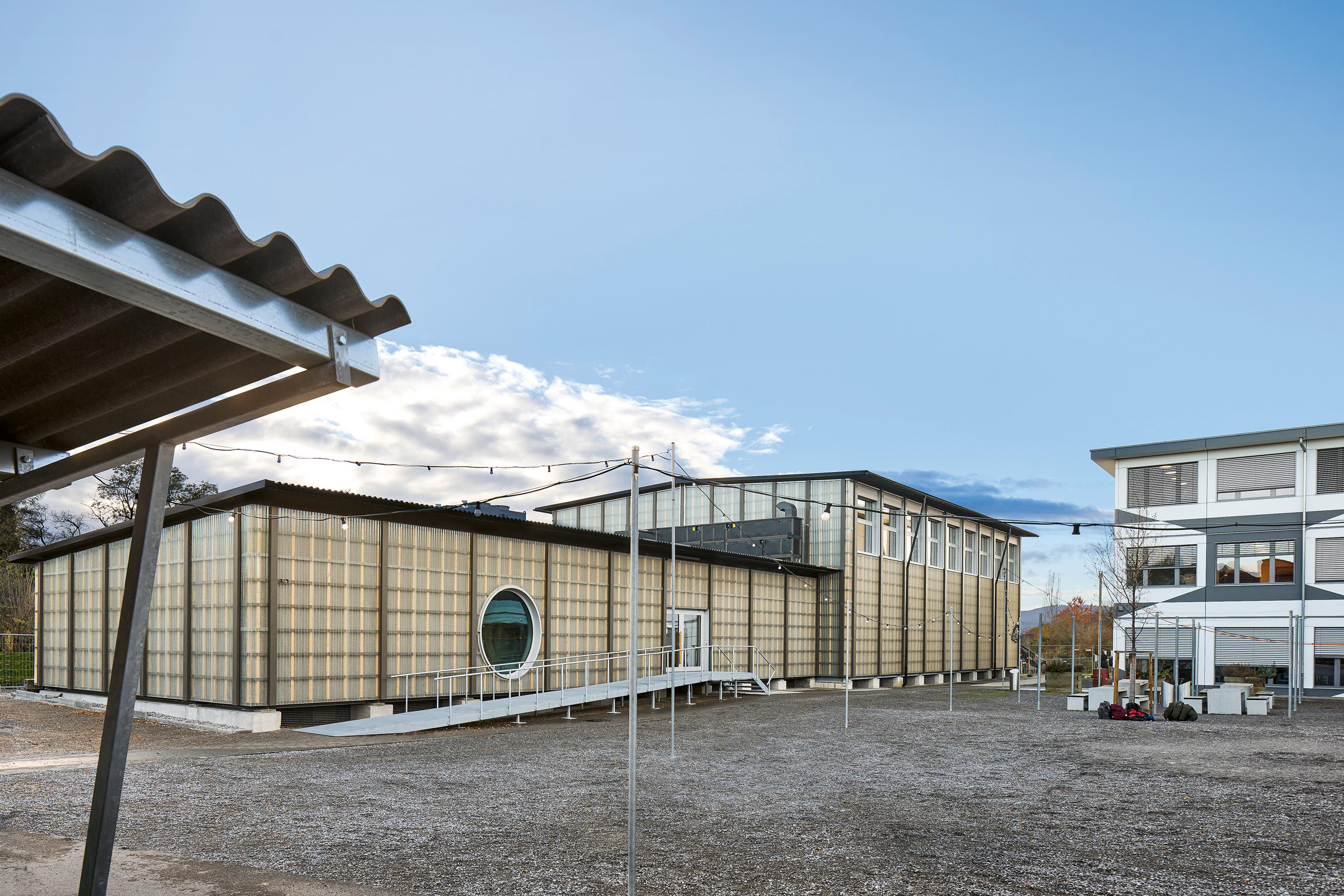 Palestre-provvisorie-Zurigo-Enge-pool-Architekten-G.jpg