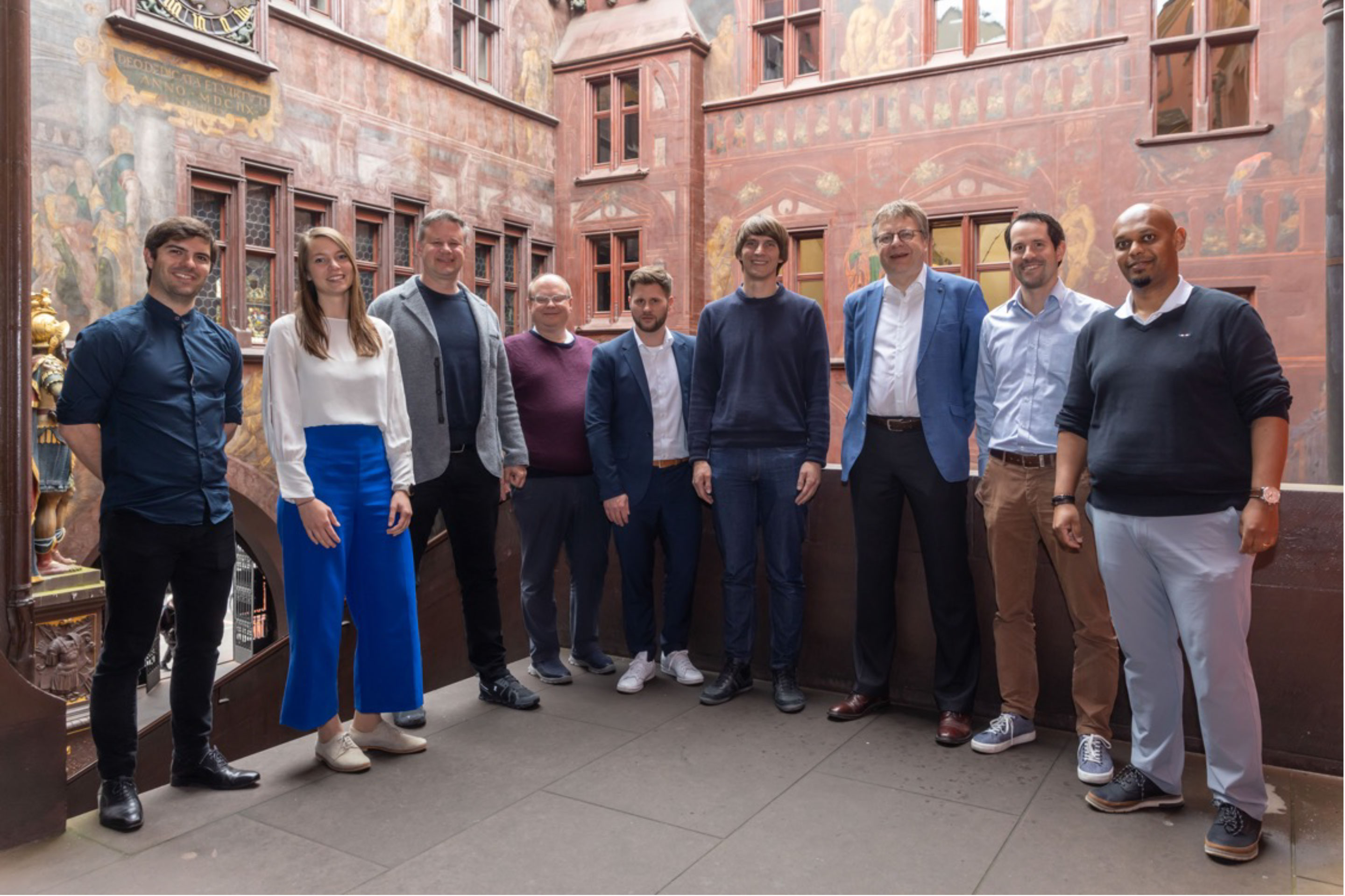 Von links nach rechts: Eric Barthole, Magdalena Stelzer, Peter Scherer, Jörg Meyer, Pascal Ettenhuber, Ulrich Prestle, Christoph Maurer, Adrian Staudenmaier, Nicolas Graf. Nicht auf dem Bild: Paul Curschellas. Aufnahme anlässlich der Delegiertenversammlung 2023 in Basel.