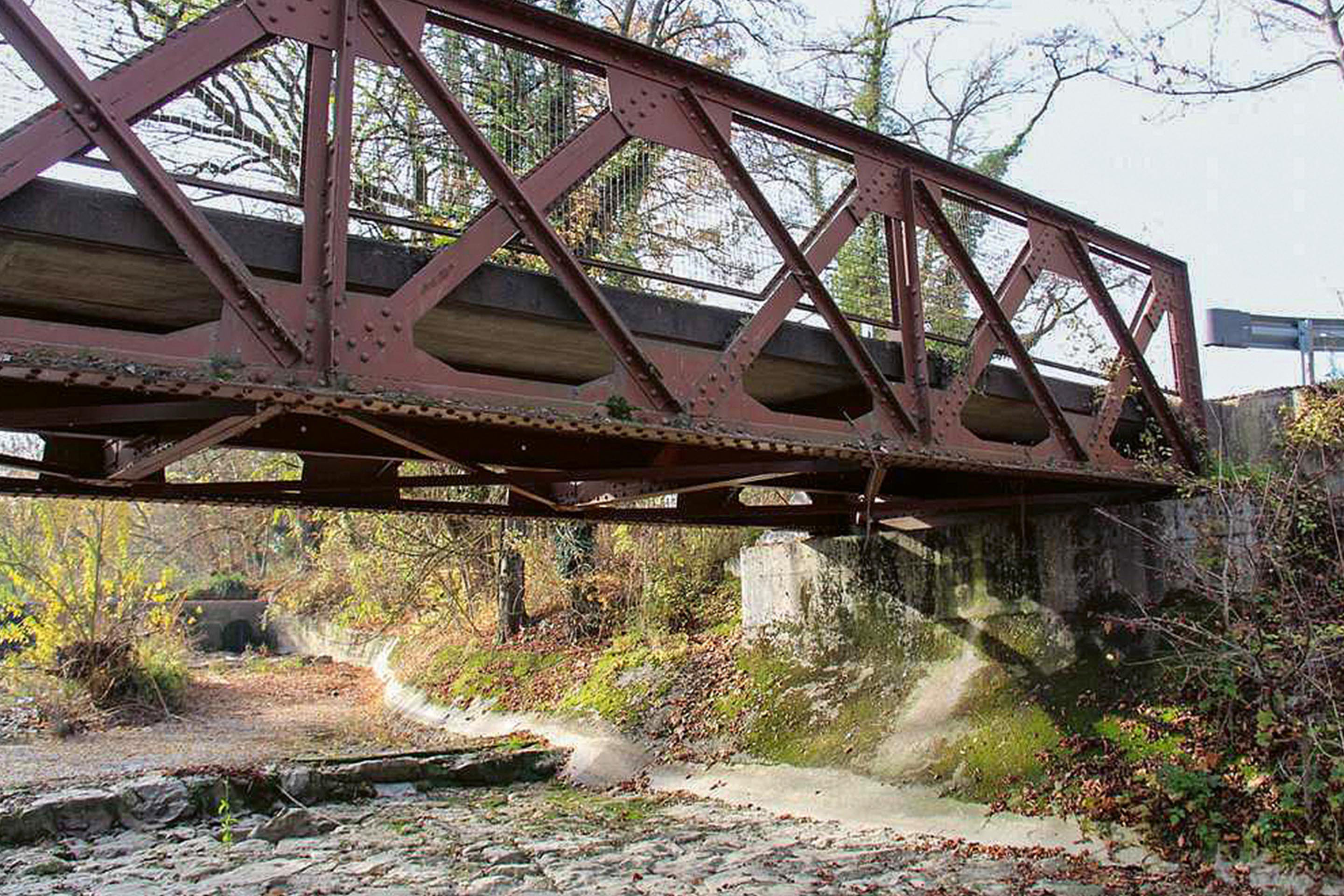Il ponte di Certoux prima dell’intervento di risanamento.