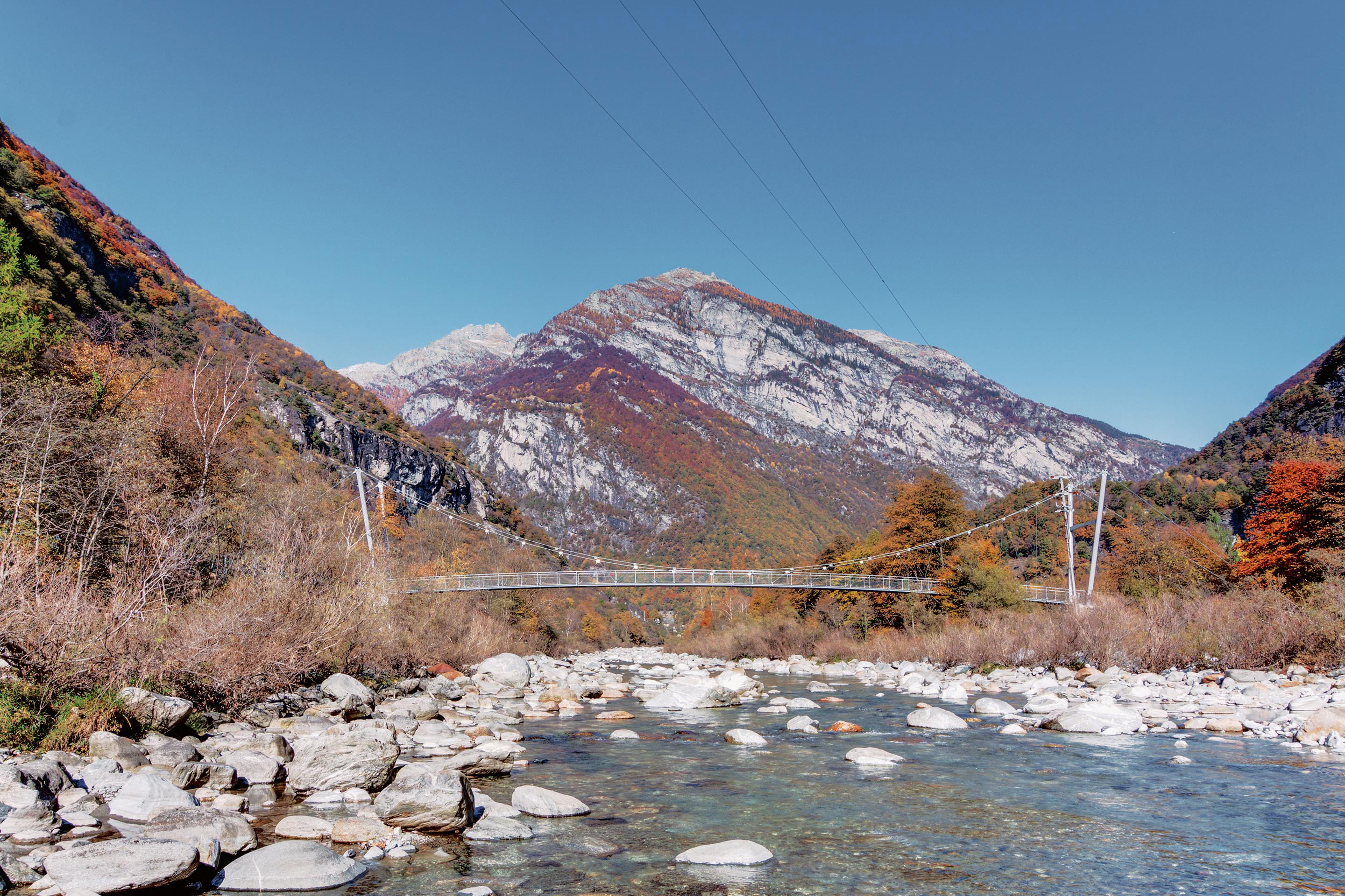 ciclopista-valle-maggia-passerella-A.jpg