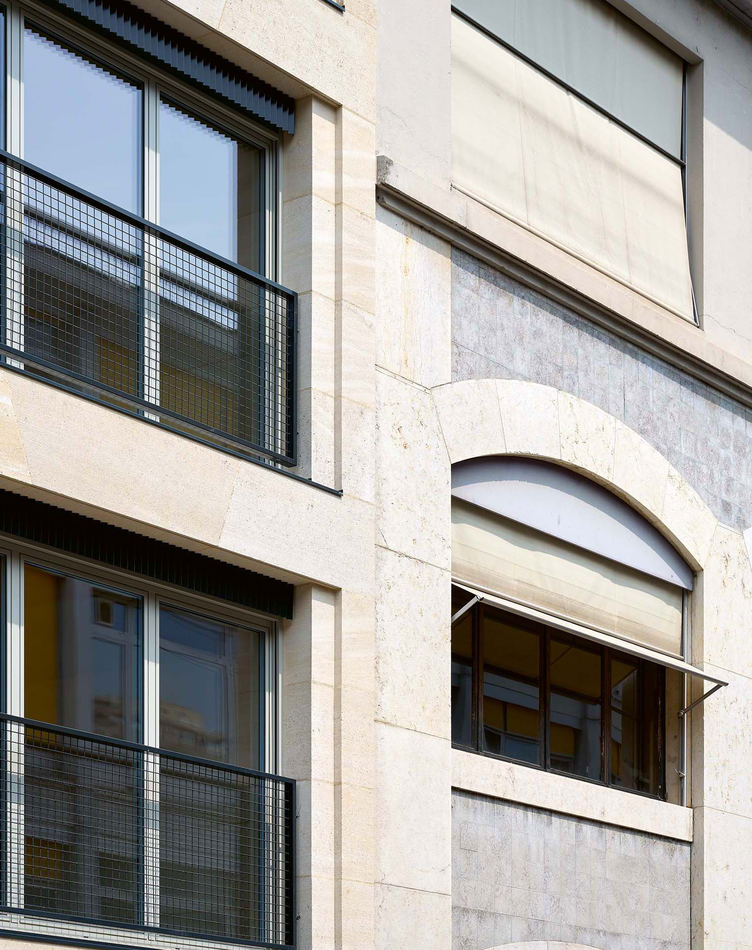 Edificio-Coulouvrèniere-Ginevra-F.jpg