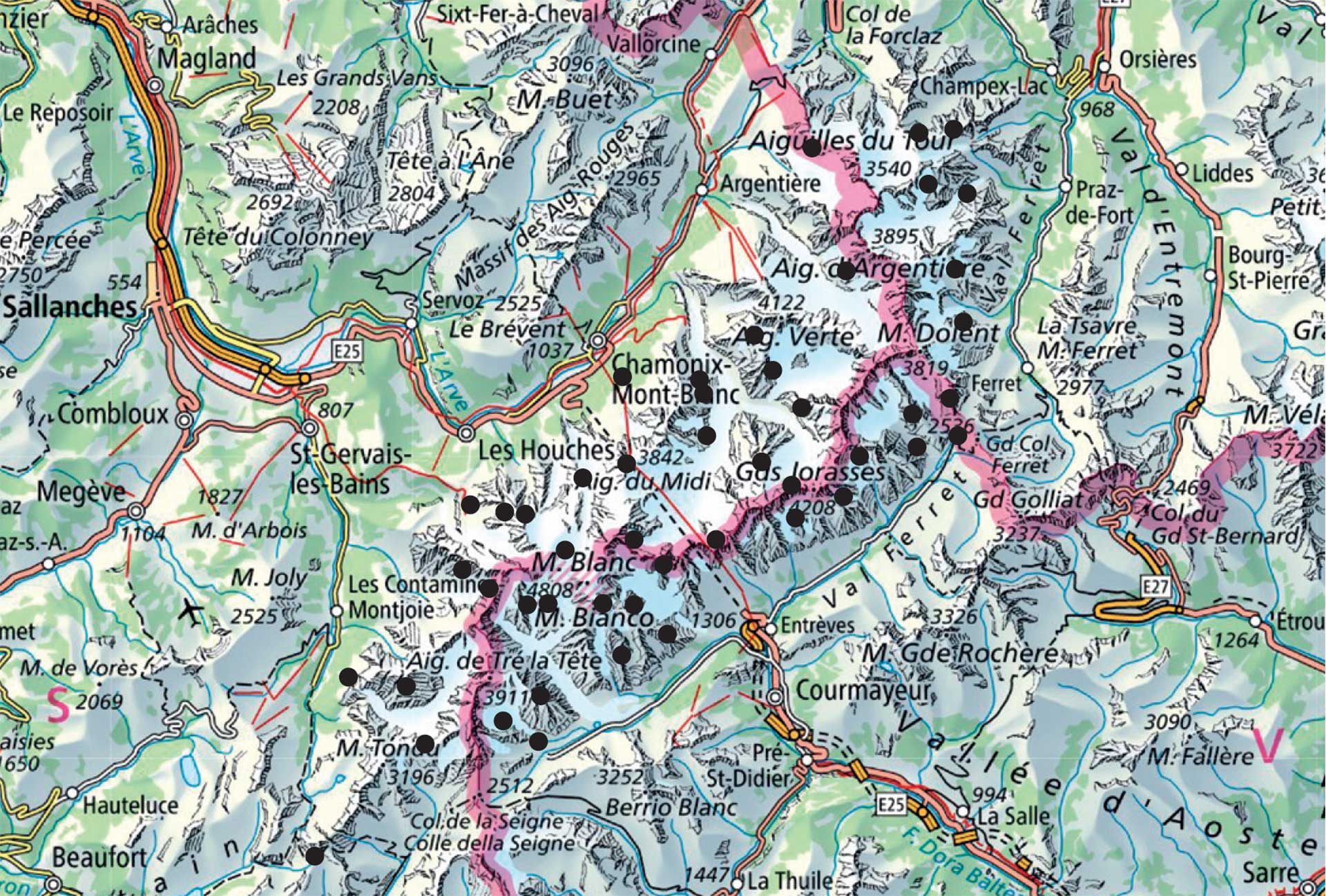 Le massif du Mont-Blanc compte 48 refuges de montagne répartis entre la France, l’Italie et la Suisse.