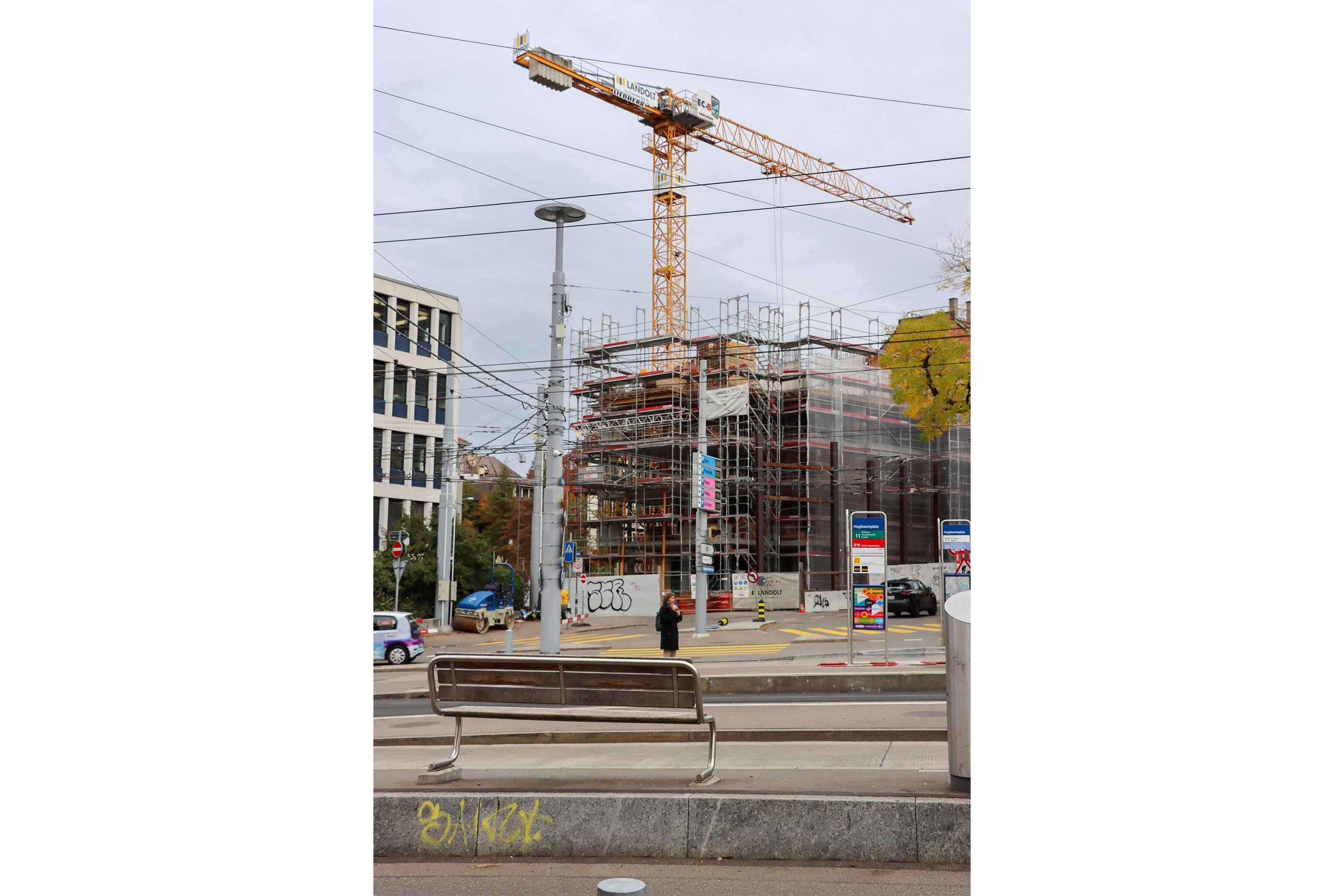 Baustelle an der Hegibachstrasse von den Ingenieuren WaltGalmarini: Tim Kosik, Zeichner Fachrichtung Ingenieurbau, führte durch den ganzen Rohbau. Für die Statik des Bauwerks war der Bauingenieur Vincenzo Santoro verantwortlich.