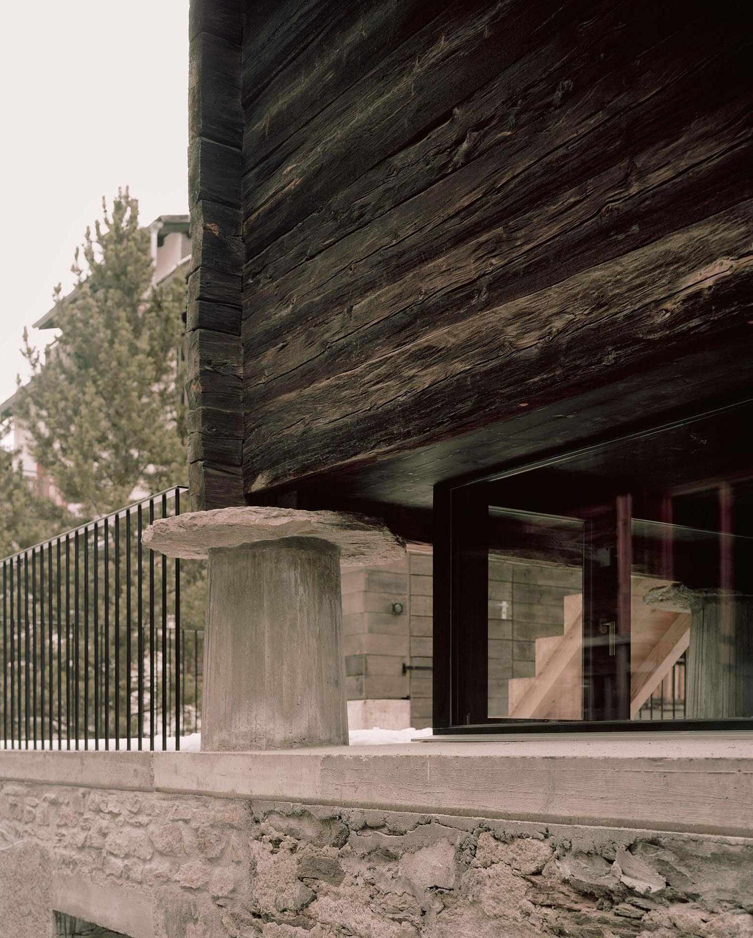 reinterpretazione-domestica-vecchio-fienile-saas-fee-C.jpg