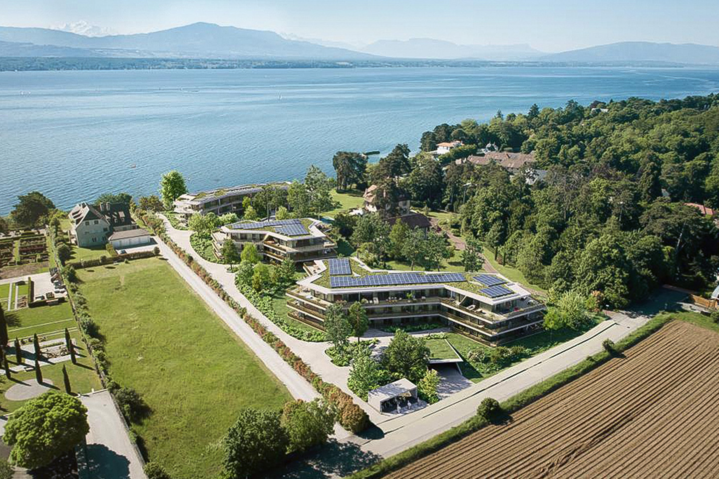 Le Domaine du lac à Nyon (VD). 49 logements PPE répartis en trois bâtiments, 68 places de parc en sous-sol. Développement: Halter pour le compte des propriétaires par étages. Architectes: Bonnard et Woeffray, Lacroix Chessex. En cours.