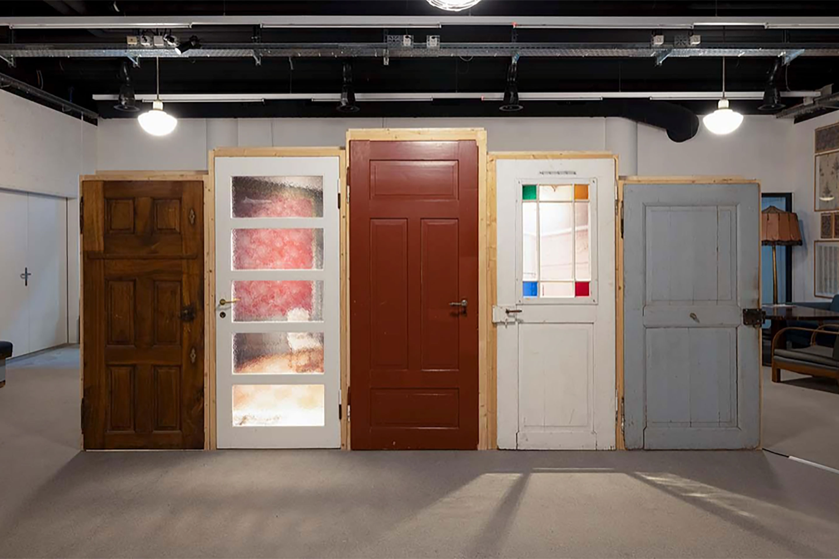 Hinter verschlossenen Türen: Geschichten um Bauteile aus dem Archiv zur Ausstellung «Zürcher Einbaugeschichten. Denkmal nachhaltig!»