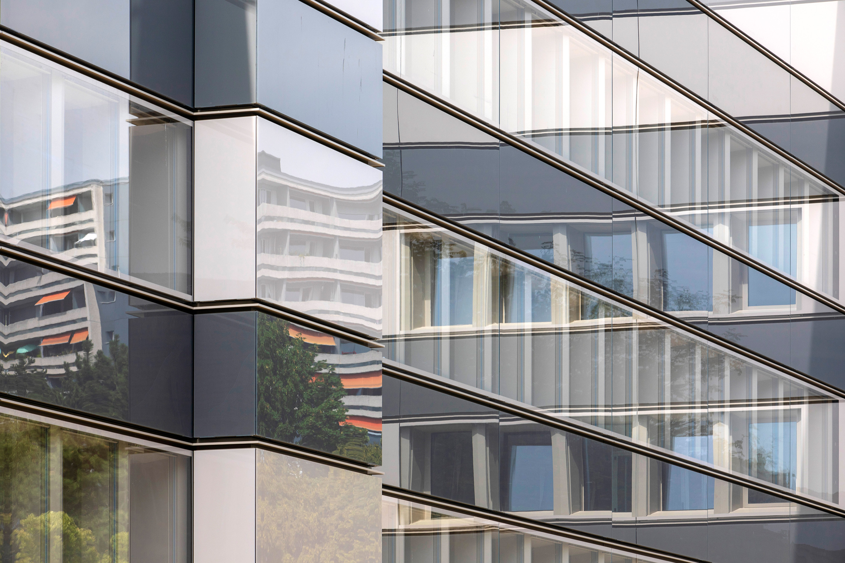 Soumission PRIXFORIX 2024: Projet «Rénovation façades AXA Vie, Lausanne» de Ferrari Architectes.