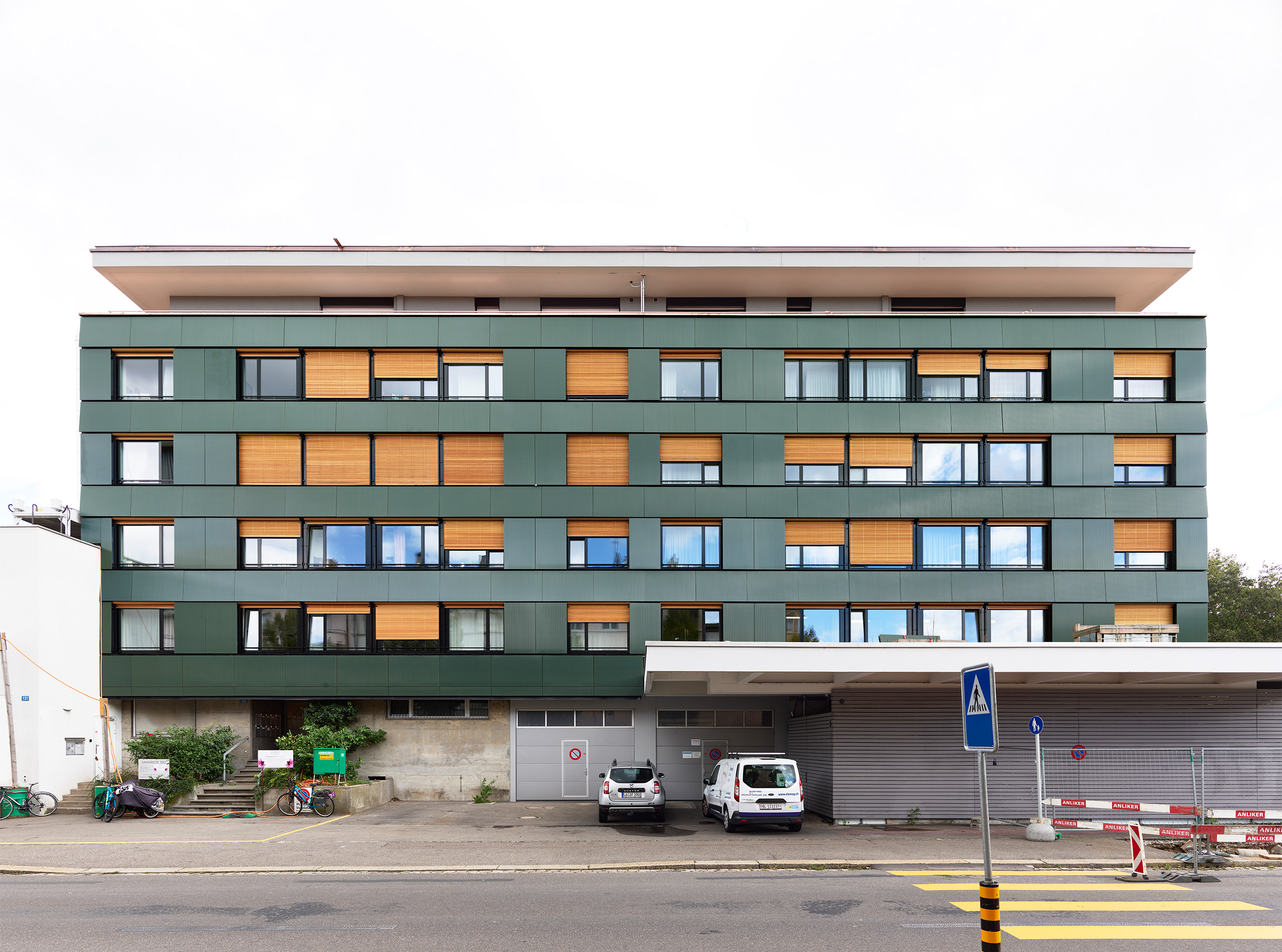 Einreichung PRIXFORIX 2024: Projekt «Fassadensanierung Oberwilerstrasse, Basel» von Salathé Architekten.