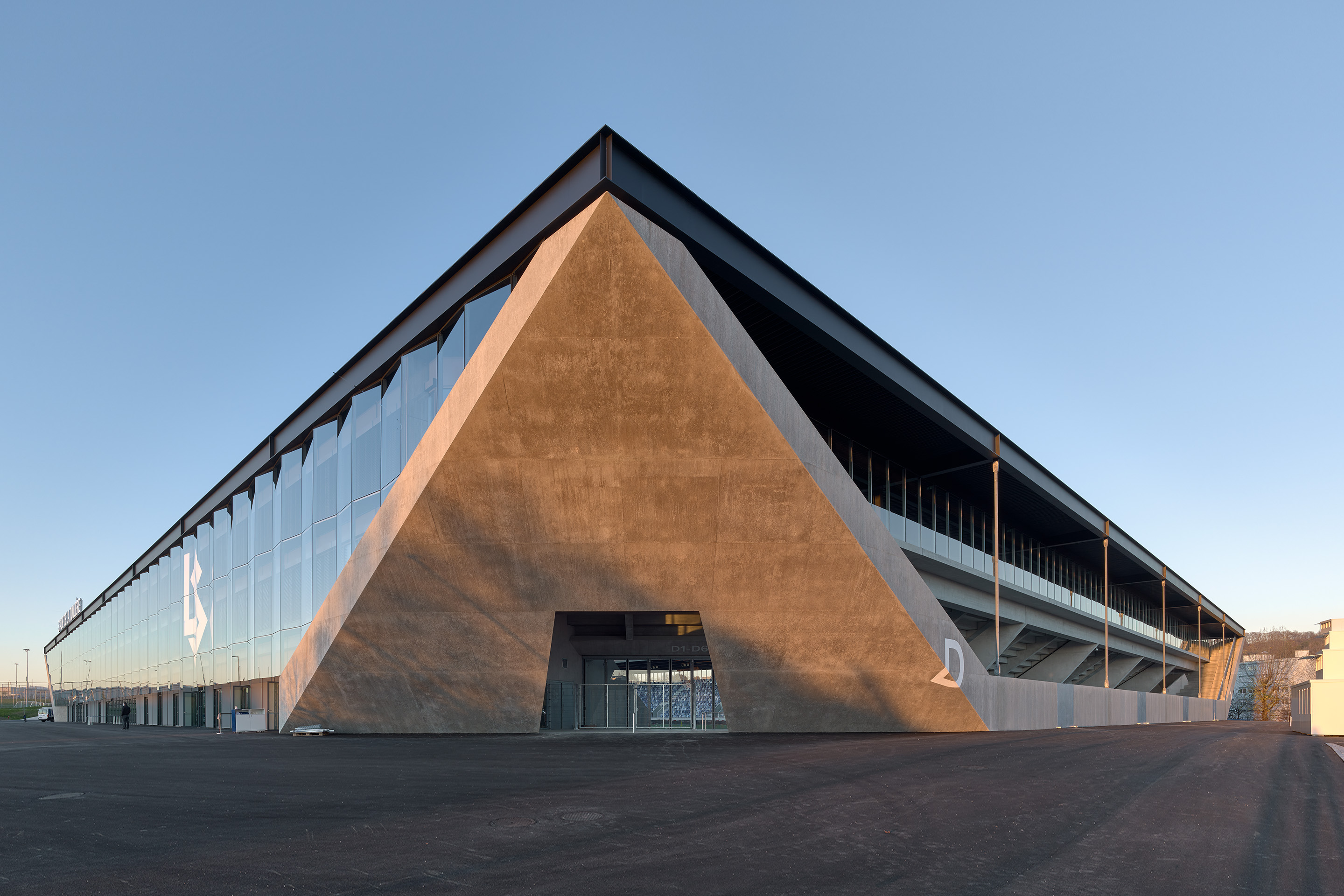 Einreichung PRIXFORIX 2024: Projekt «Fussballstadion La Tuilière, Lausanne» von :mlzd &amp; Sollberger + Bögli Architekten.