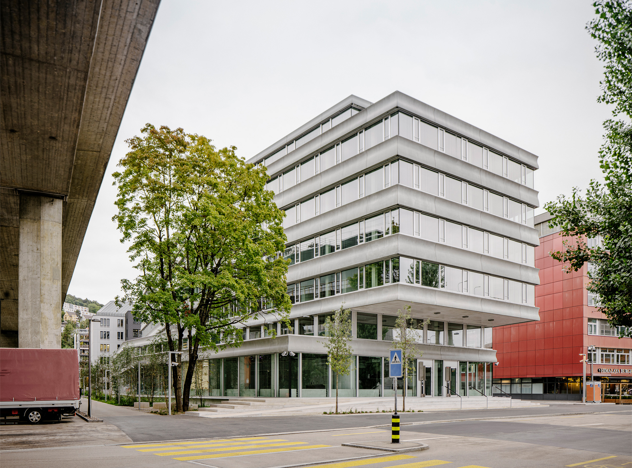 Einreichung PRIXFORIX 2024: Projekt «Kriminalabteilung Stadtpolizei Mühleweg, Zürich» von Penzel Valier.