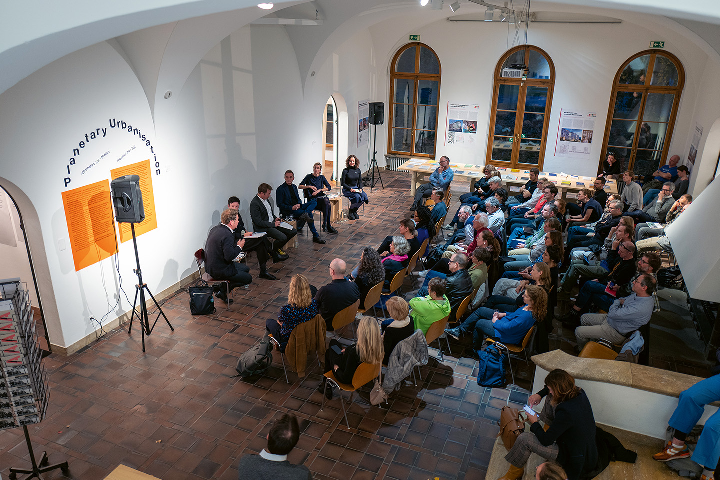 Angeregte Diskussion im ZAZ Bellerive in Zürich zu einem Schwerpunktthema von TEC21: Taugen die Sustainable Deve­lopment Goals (SDGs) der UNO als Denkraster für nachhaltige Projekte?
