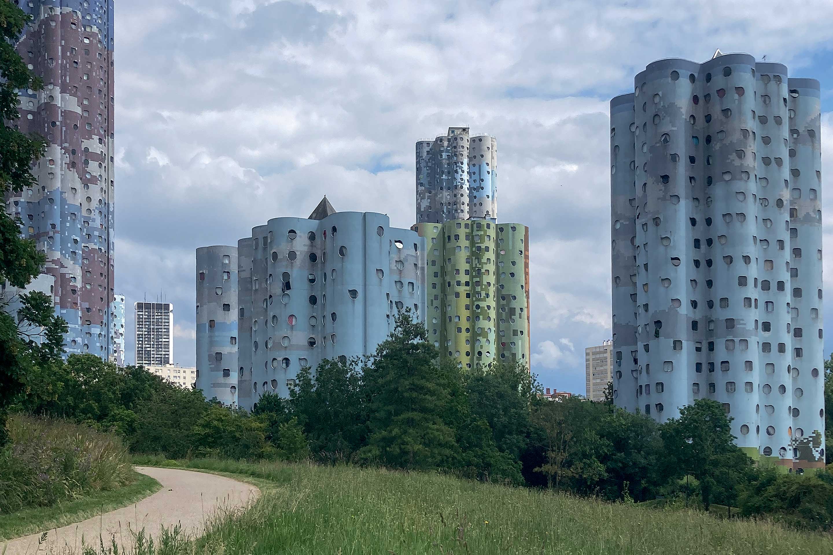 Home-Tours-Nuages-Nanterre-emile-Aillaud-10