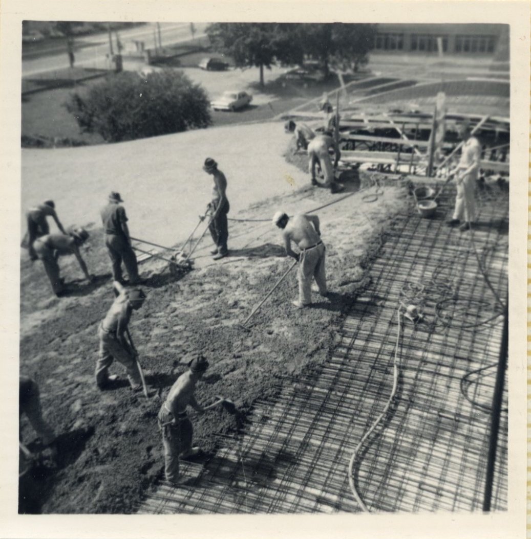 SICLI-Heinz-Isler-03_Bétonnage_b.jpg