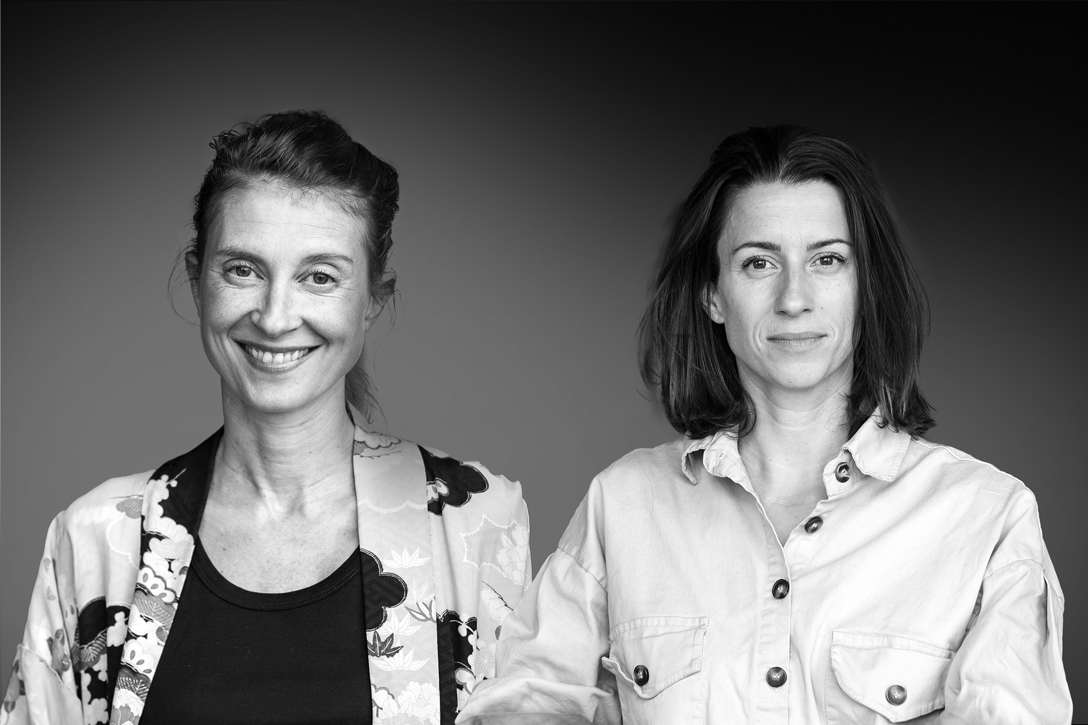 Caroline Spirig, Mitbegründerin Raumreaktion; lic. phil., Psycho­login FSP Supervisorin &amp; Coach bso. / Anika Müller, Mitbegründerin Raumreaktion; Innenarchitektin,  BFA Interior Design, vsi.asai. (v.l.n.r.).