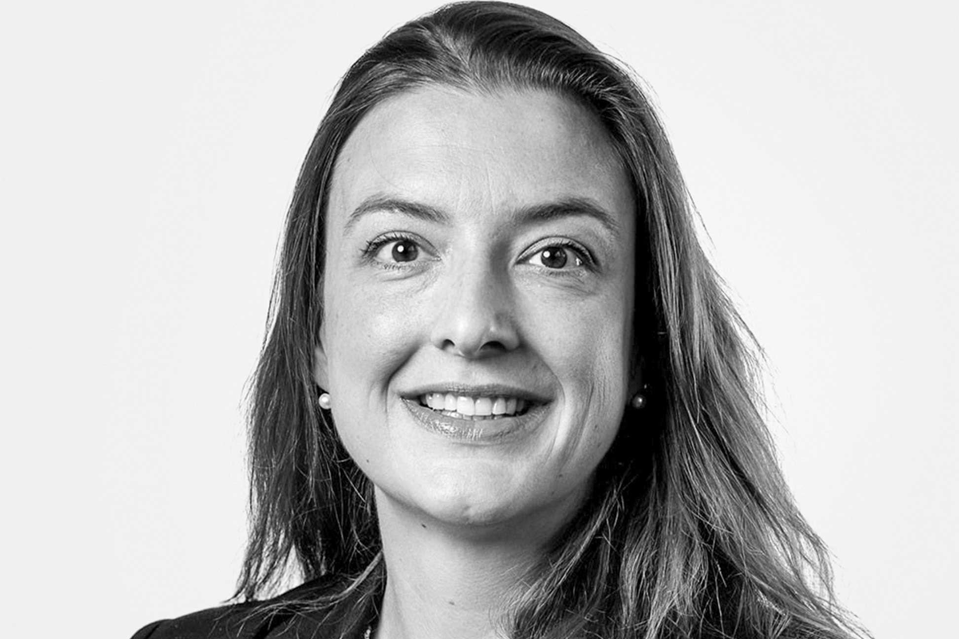 Simone Stürwald ist Professorin für nachhaltigen Beton und nachhaltige Tragwerke an der Ostschweizer Fachhochschule (OST). Die gelernte Tragwerksplanerin engagiert sich neben ihrer Tätigkeit als Professorin in der SIA-Kommission für Tragwerksnormen (KTN) und präsidiert die SIA-Arbeitsgruppe «nachhaltige Tragwerke».