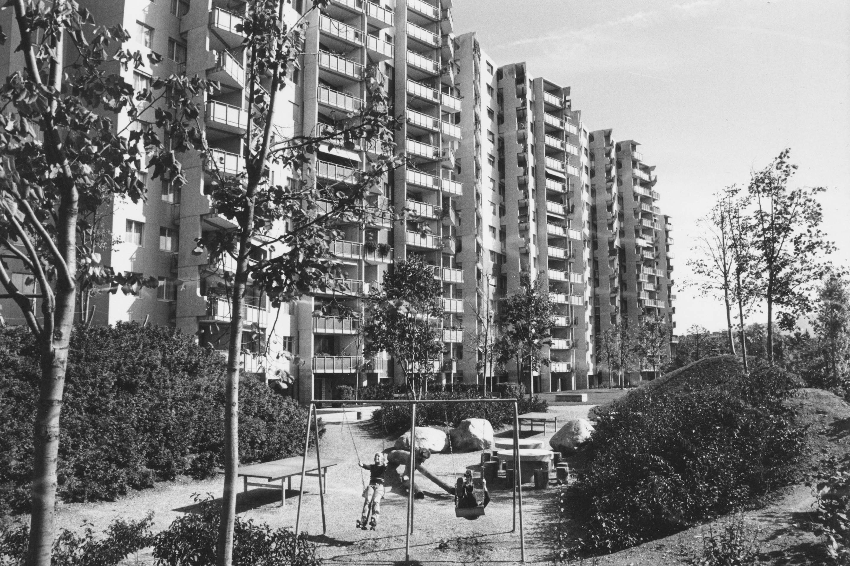 AVANCHETS-1975-06.jpg