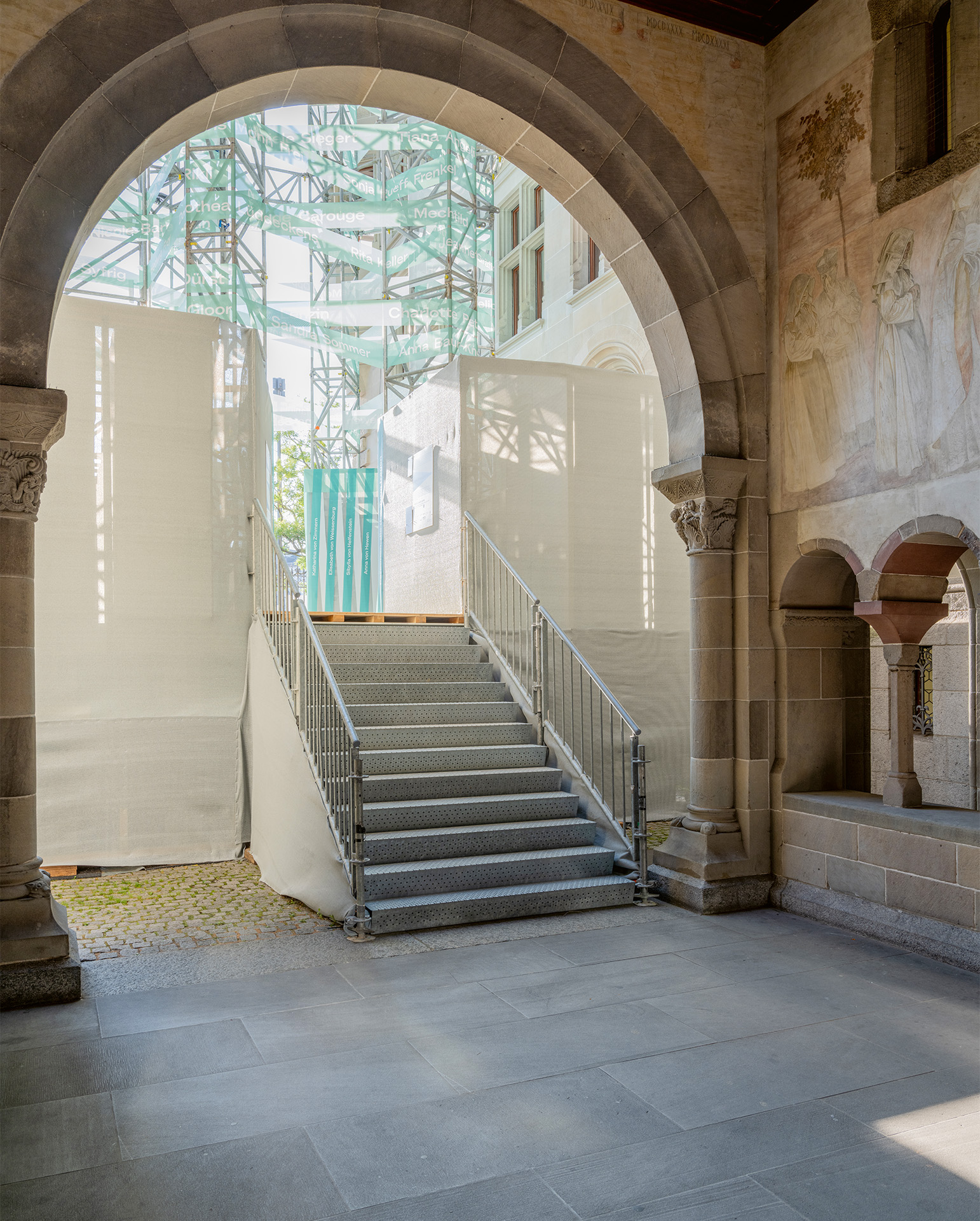 Katharinen-Turm-cloister-view