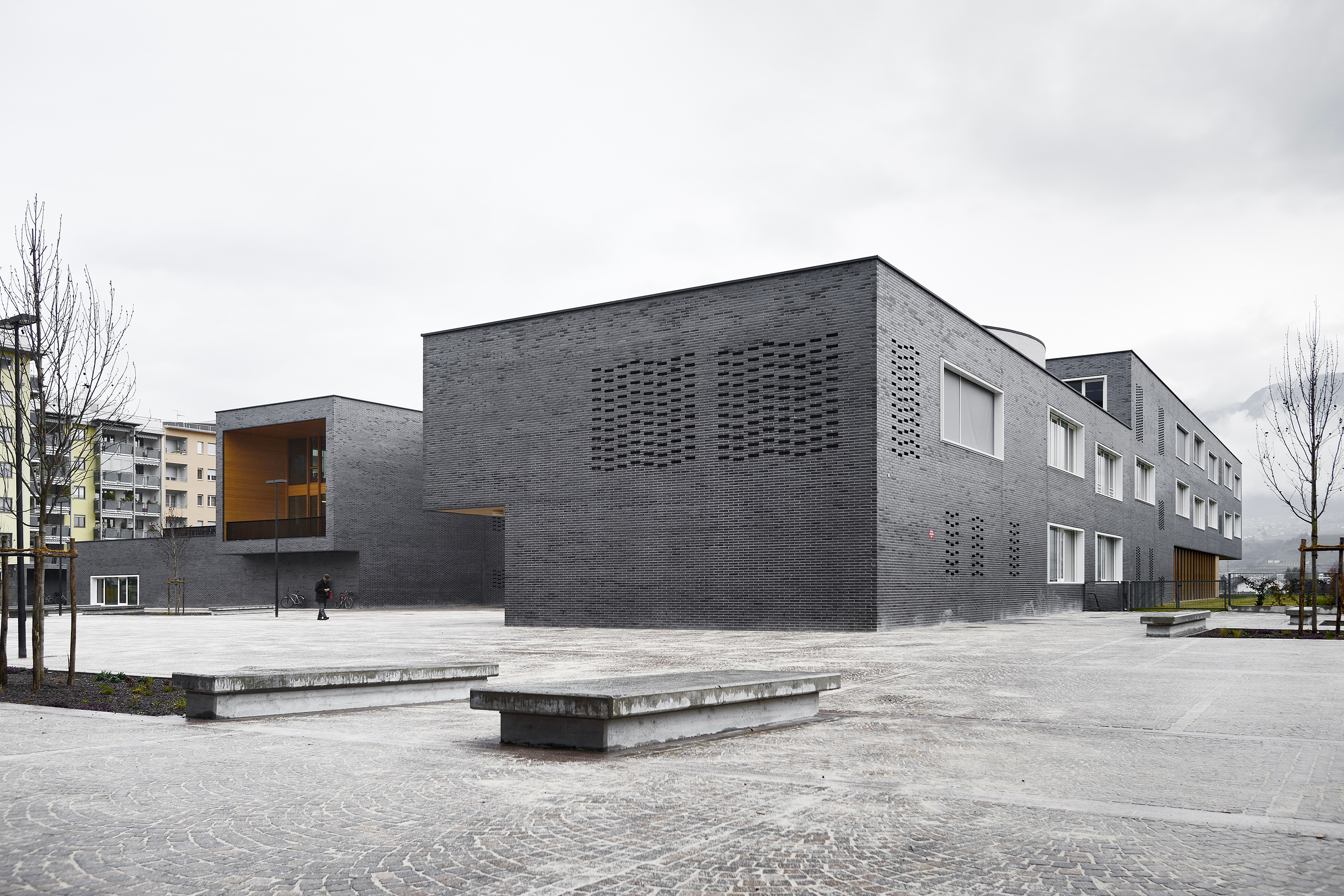 modus-architects-scuola-elementare-bolzano-general-view