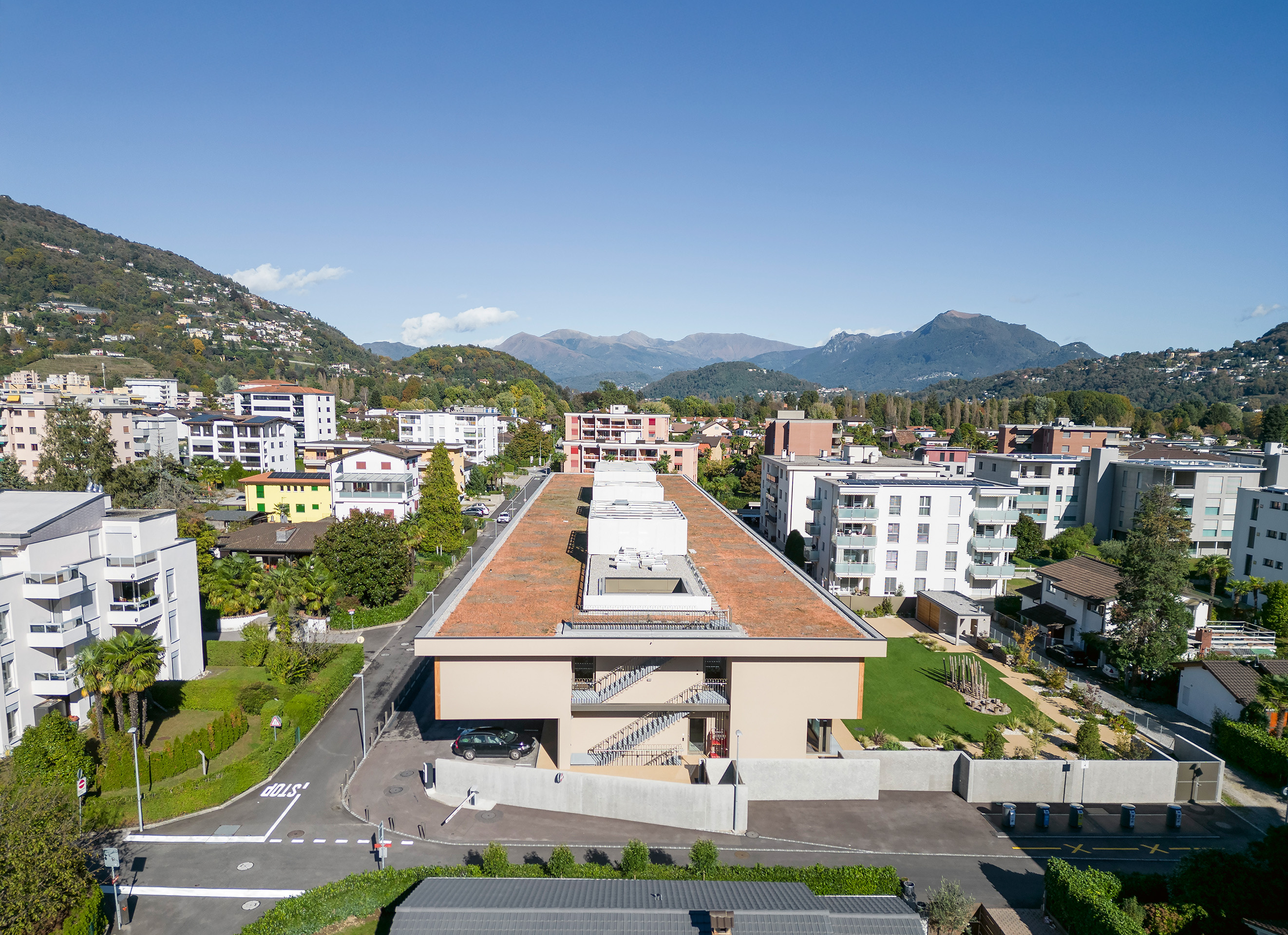 casa-anziani-caslano-vista-aerea