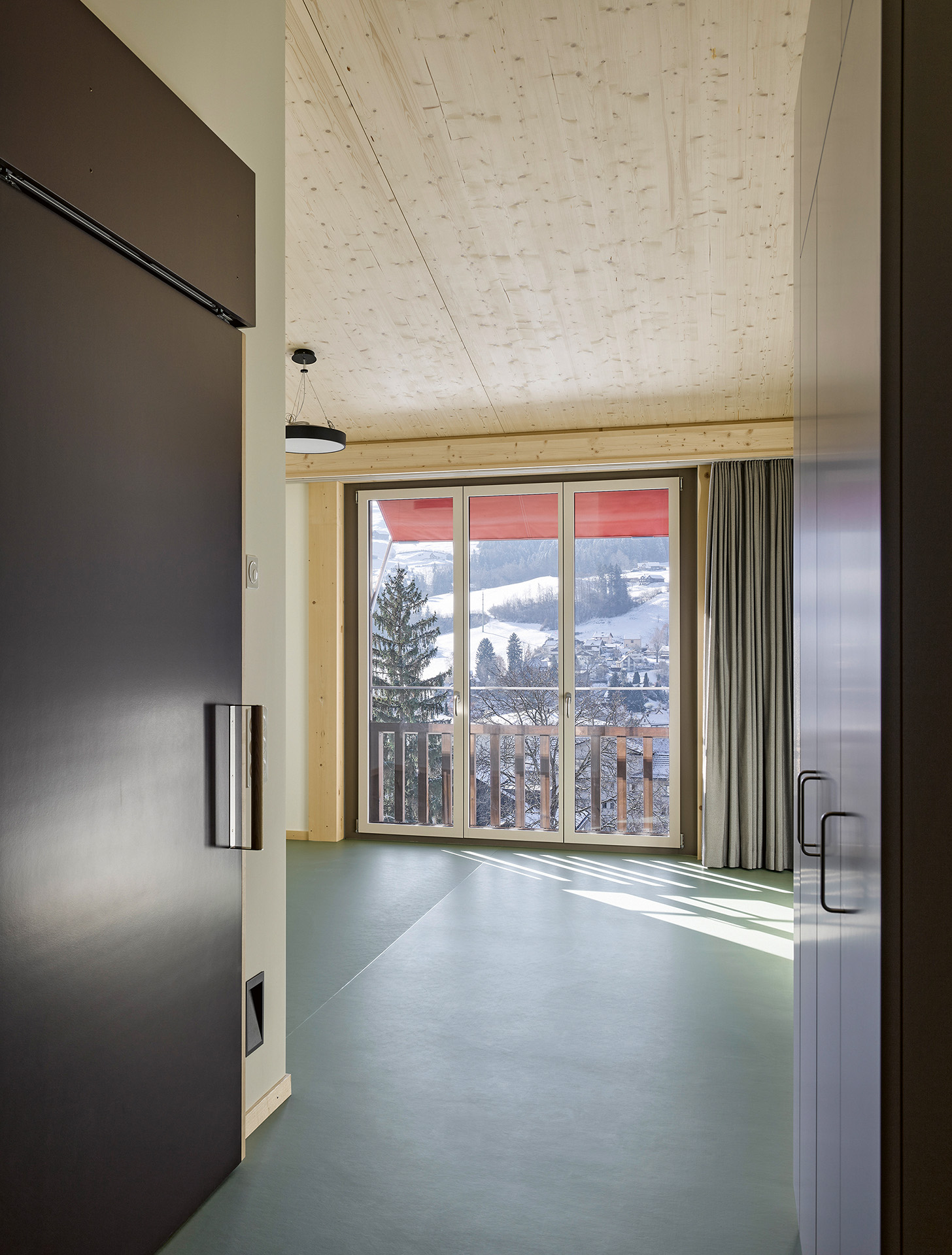 seniorenzentrum-ebnat-kappe-wier-dobis-zach-zuend-06.jpg