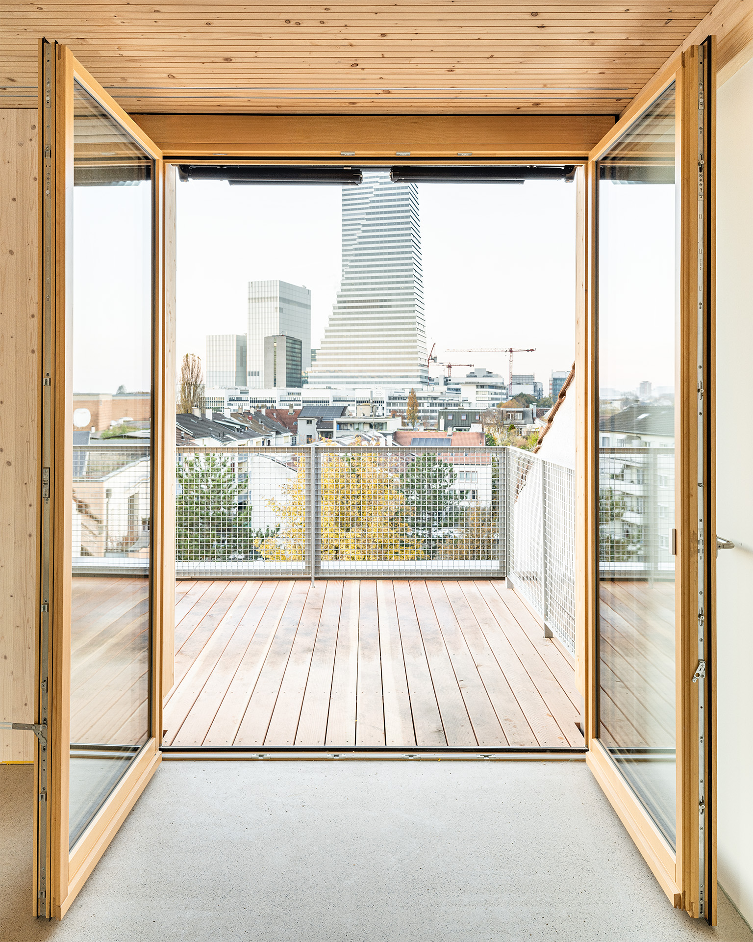Townhouse Basel Hildebrand Blick Roche-Türme