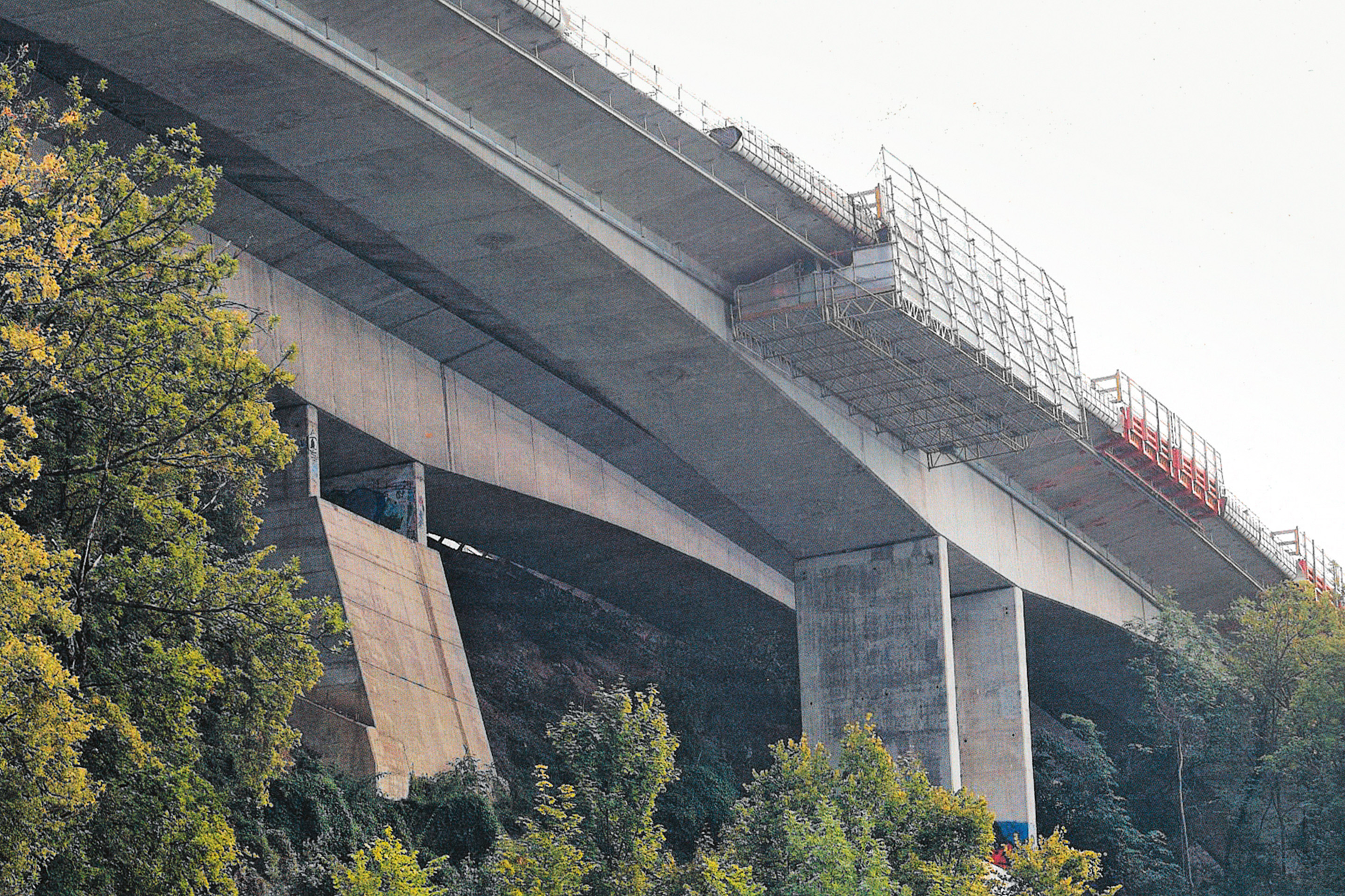 Échafaudage mobile pour le remplacement des viaducs