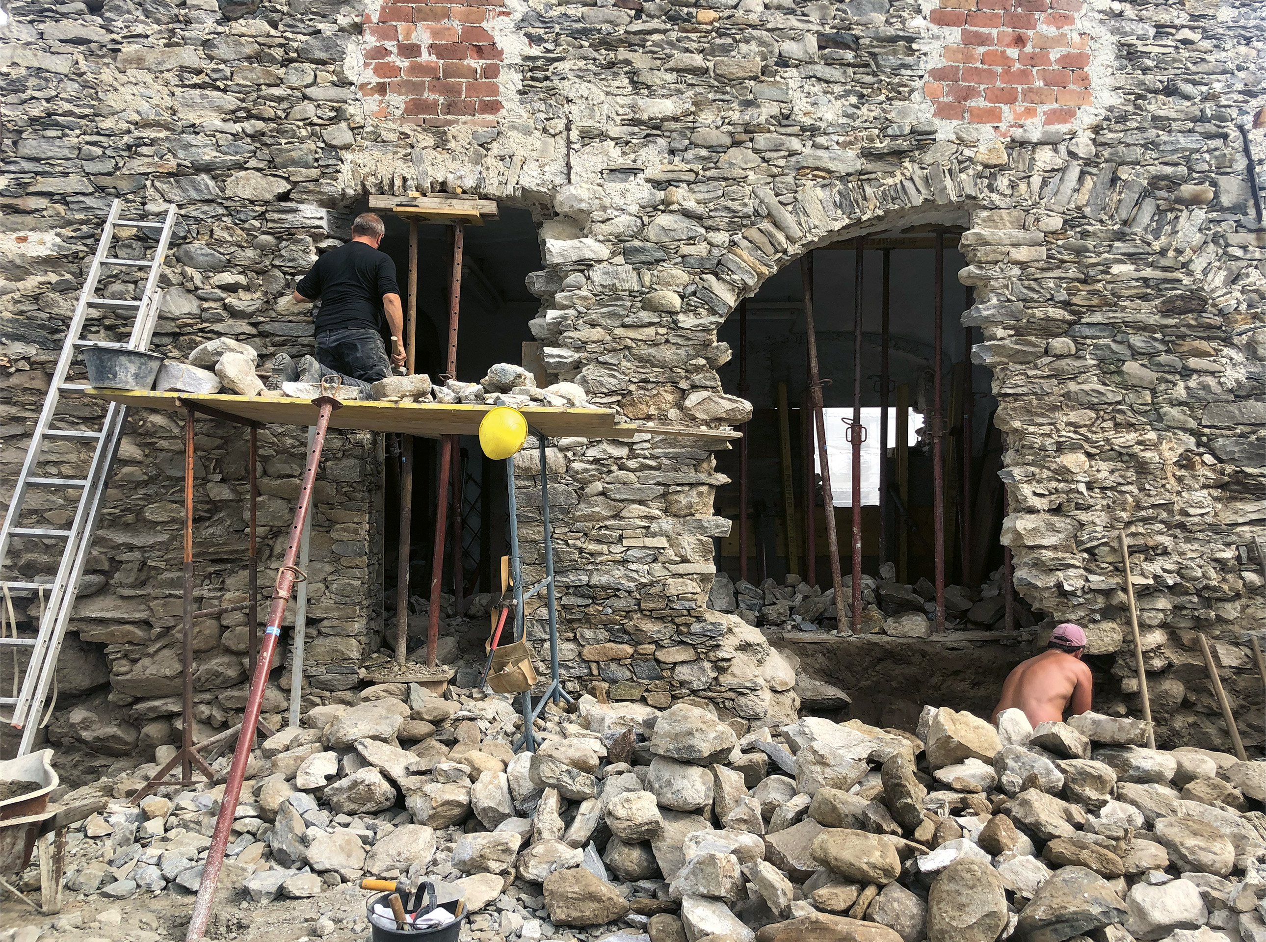 ca-del-tero-casa-cortile-eng-construction-site