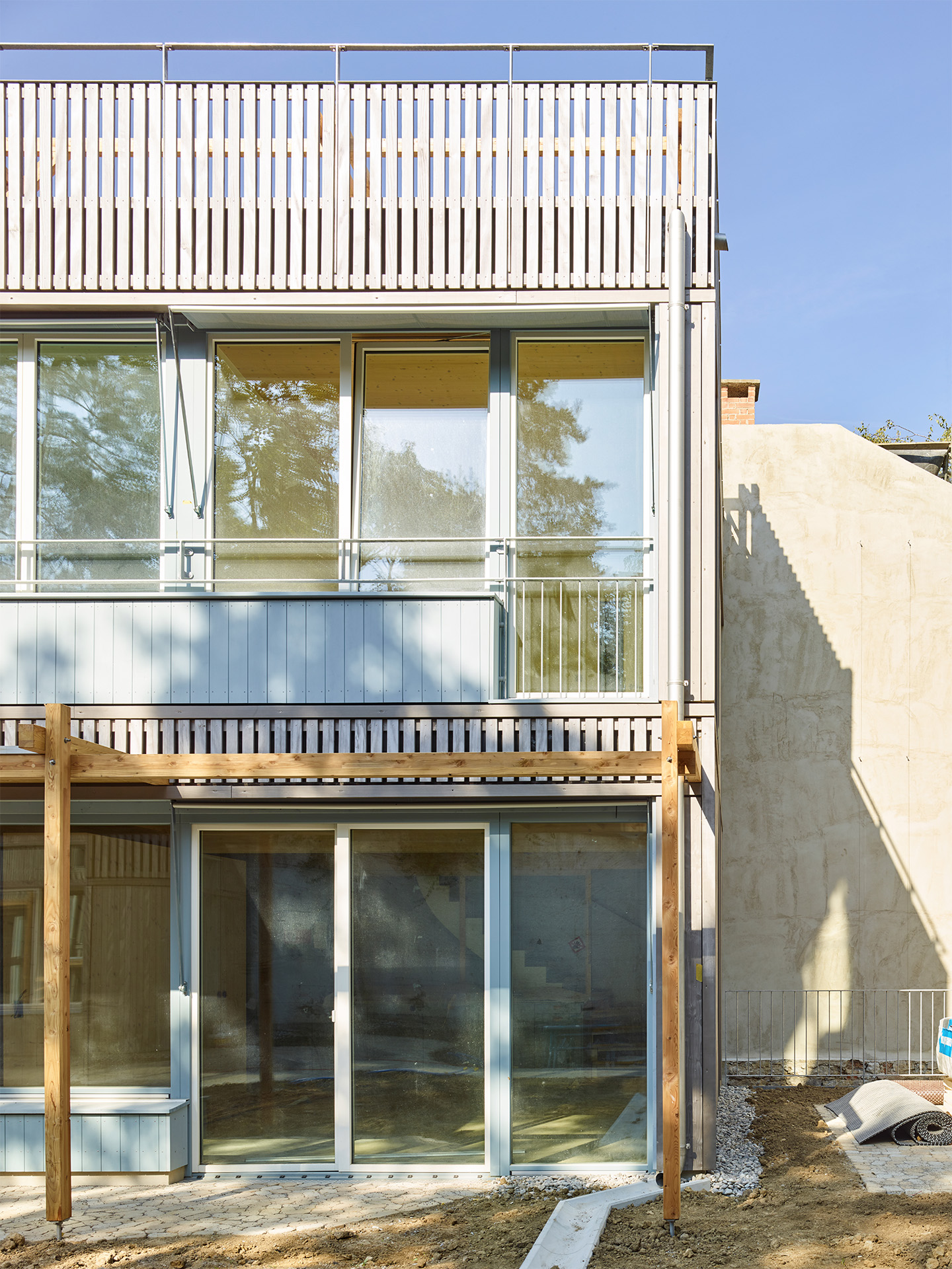 rahbaran-huerzeler-architekten-colmarerstrasse-basel-02.jpg