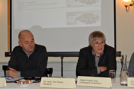 Conferenza stampa dei MpA a Berna, i medici Marco Maurizio e Toni Moser mettono in guardia la popolazione contro le conseguenze per la salute che comporterebbe il raddoppio del Gottardo.