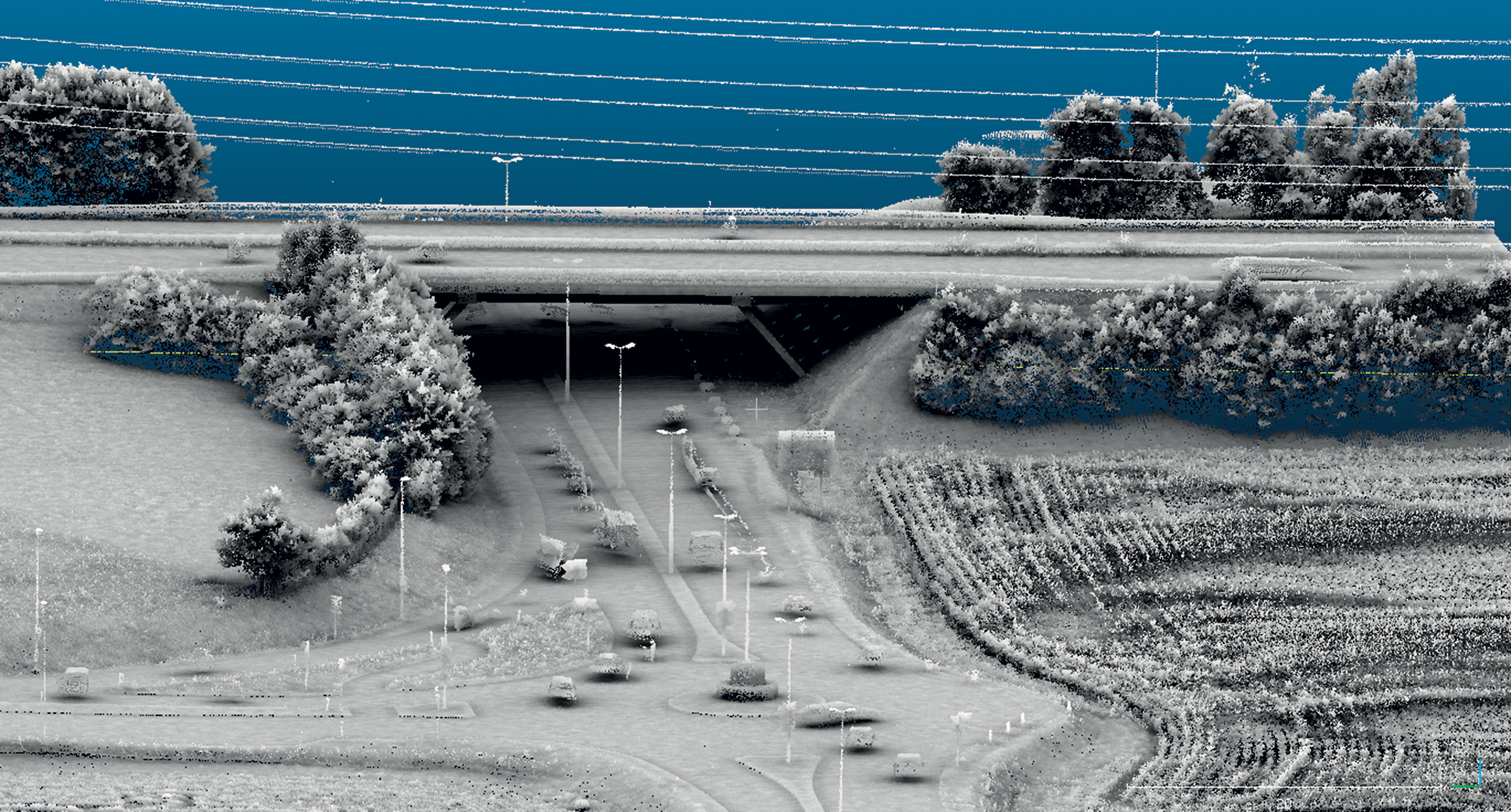 Assemblage des nuages aérien et ­terrestre d’un passage sous autoroute