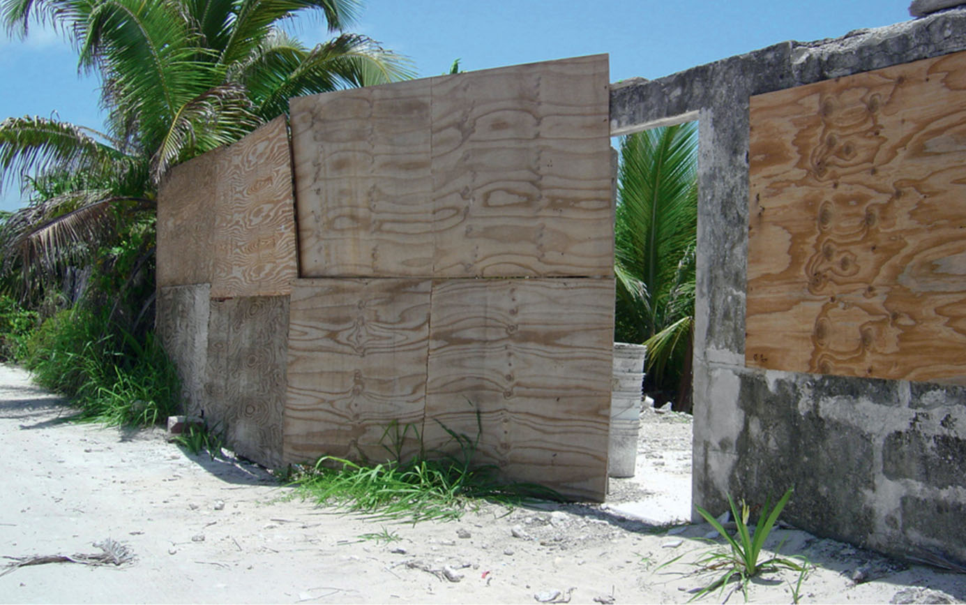 José Davila. Mies Tulum, 2005. Lambda print