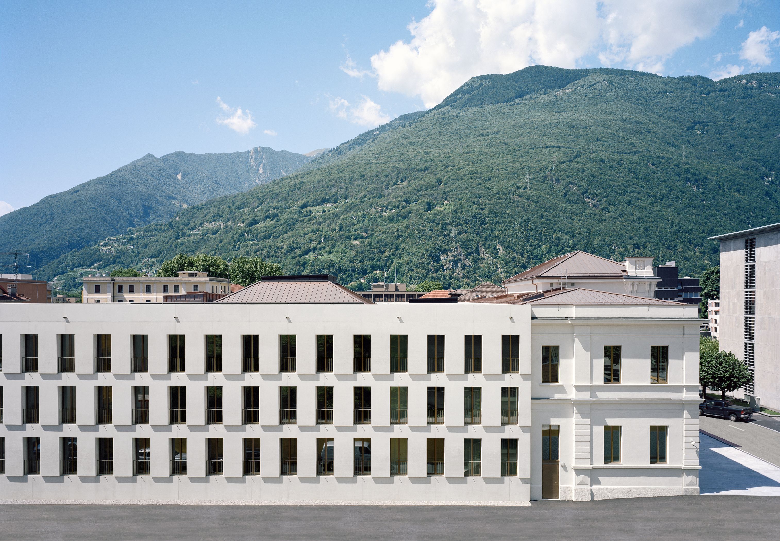 Tribunale Penale Federale, Bellinzona (2013). CdL Bearth &amp; Deplazes Architekten, Coira-Zurigo; Durisch + Nolli Architetti, Lugano.