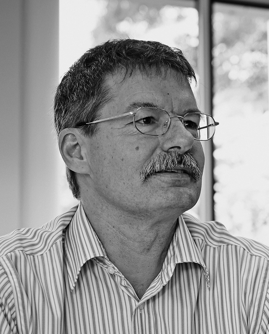 Dr. Peter Richner ist Leiter des Departements Bau- und Maschineningenieurwesen, stellvertretender Direktor der Empa und Leiter des im Juni 2014 gegründeten Swiss Competence Center in Energy Research «Future Energy Efficient Buildings &amp; Districts». Er ist Initiant der Forschungs- und Technologietransferplattform ­NEST und deren Hauptverantwortlicher.