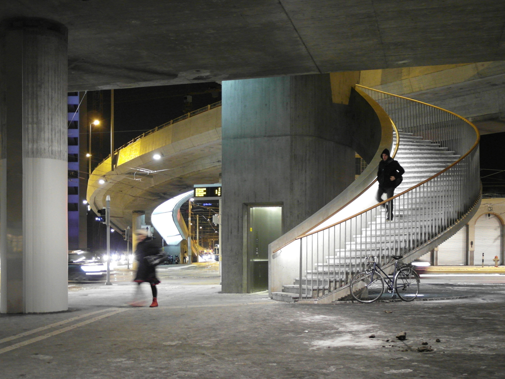 Aufgänge Hardbrücke von Elisabeth &amp; Martin Boesch Architekten. Bauträgerschaft: Stadt Zürich Tiefbauamt.