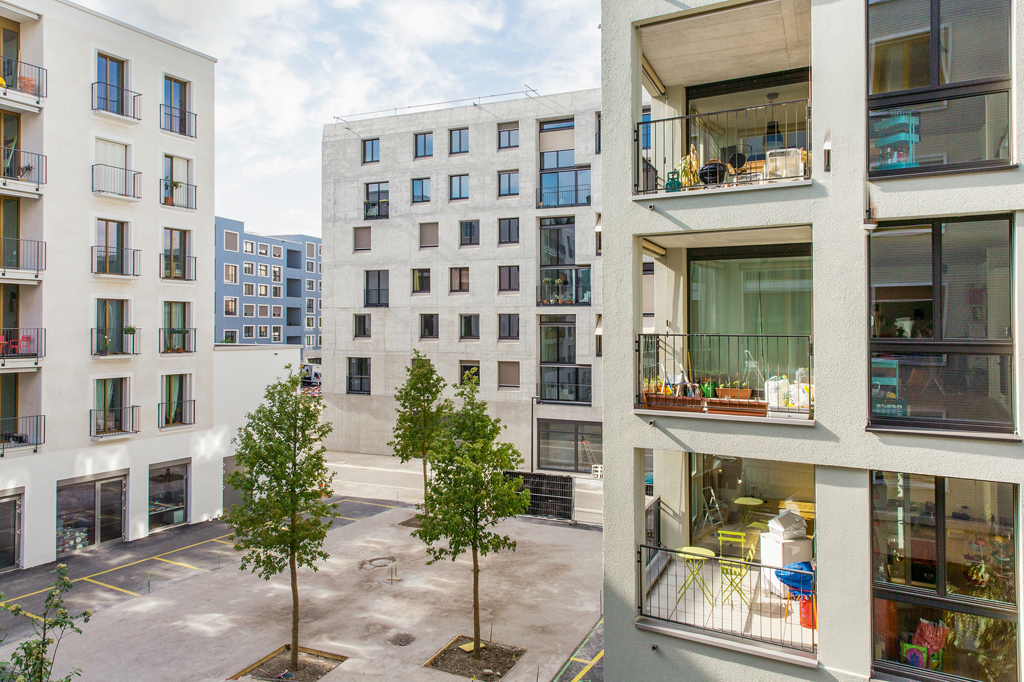 Hunziker Areal von der Arge Hunziker Areal (futurafrosch, Duplex Architekten, Müller Sigrist Architekten, Pool Architekten, Miroslav Sik Architekturbüro). Bauträgerschaft: Baugenossenschaft mehr als wohnen.