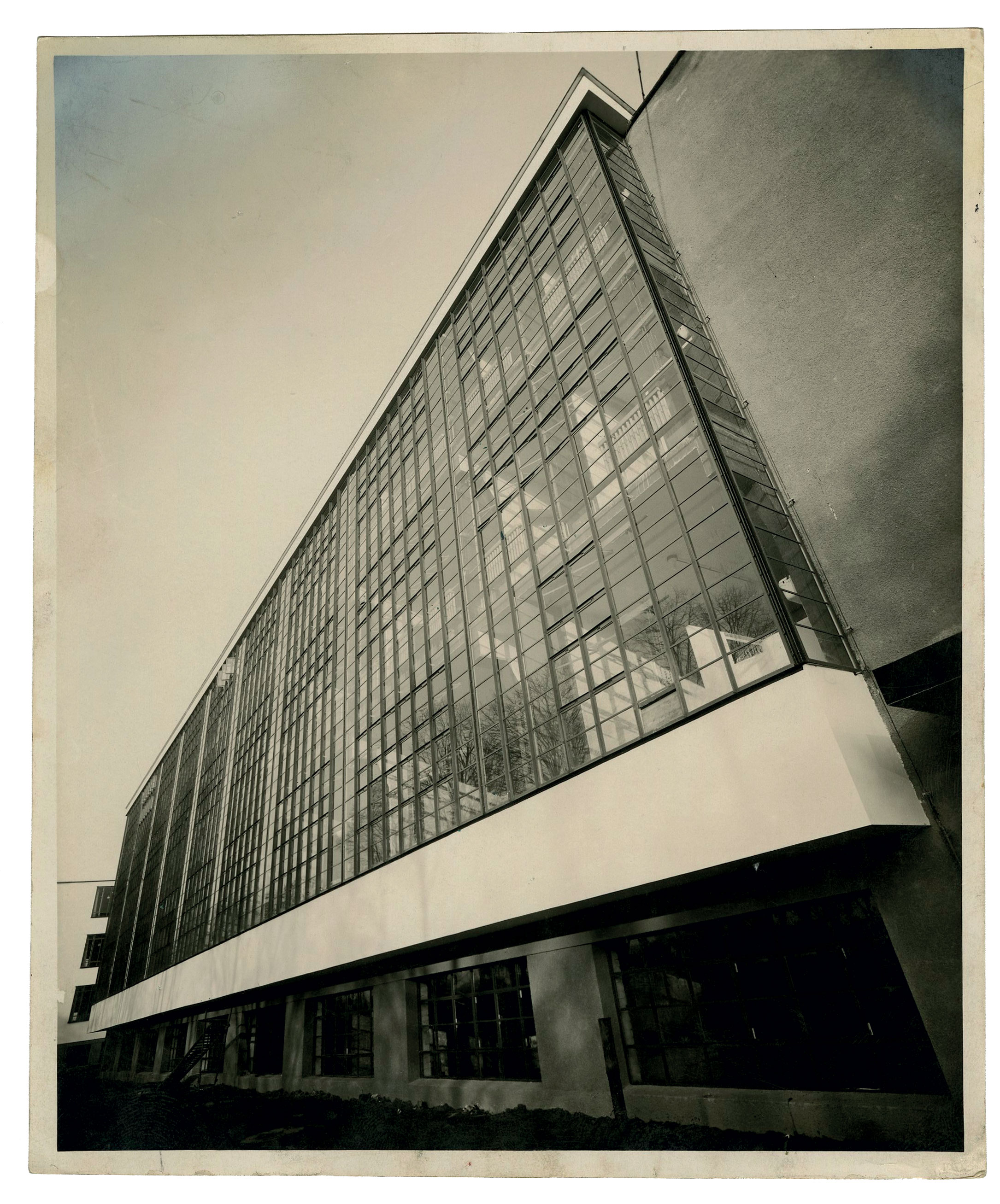 Walter Gropius, Bauhaus, Dessau. La façade des ateliers