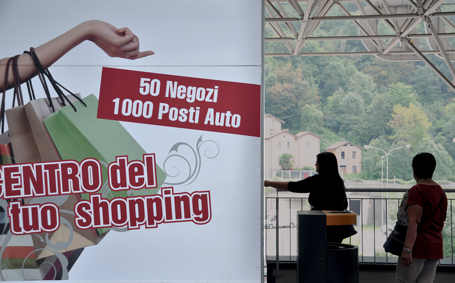 Centri commerciali.