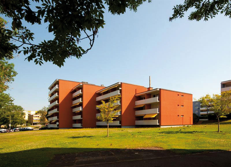 Hohrainli, Kloten. Construit en 1971, acheté par Pensimo-Fondation de placement Turidomus en 2003