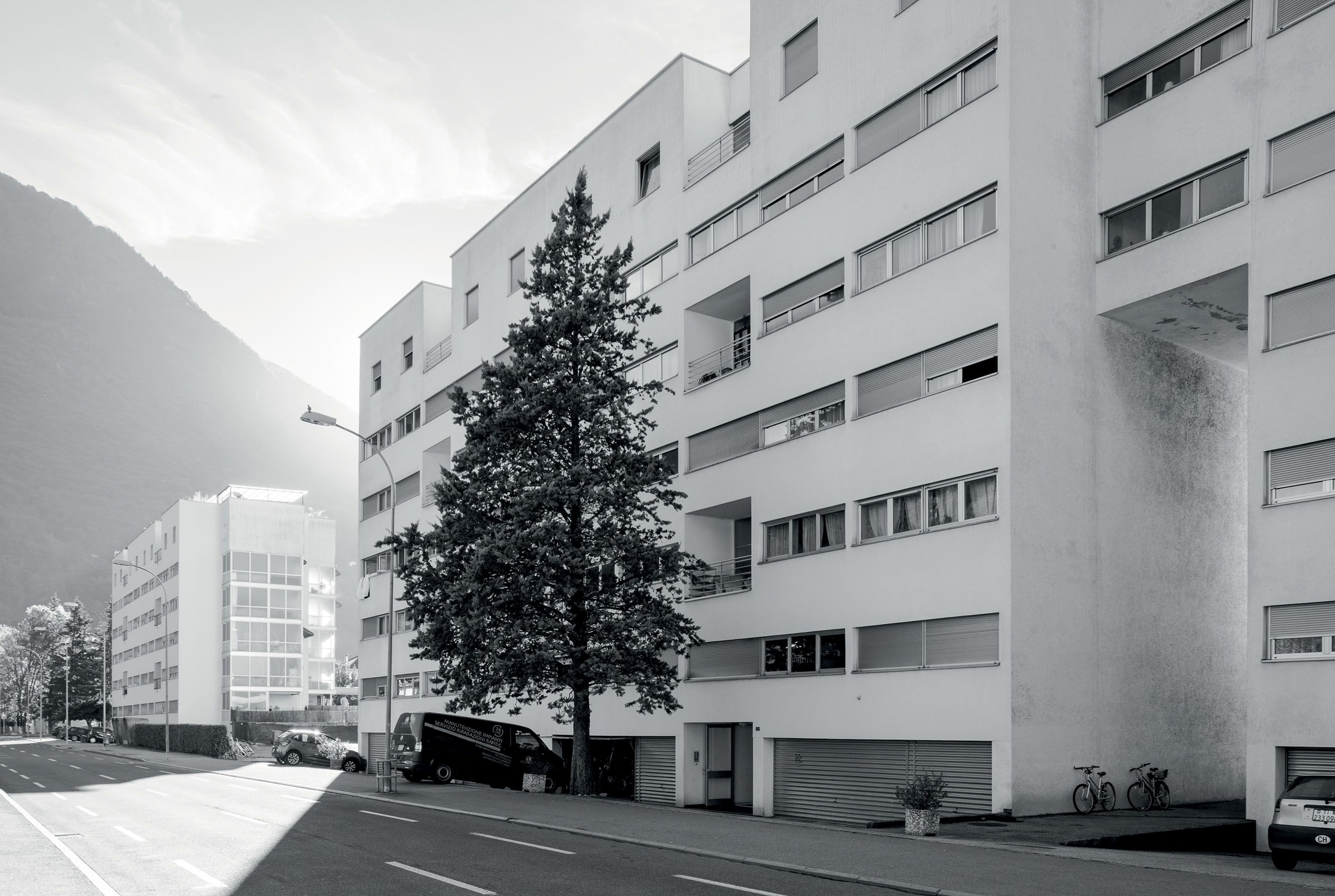 Case d'appartamenti a Bellinzona, Via Vallone. Arch: Roberto Bianconi