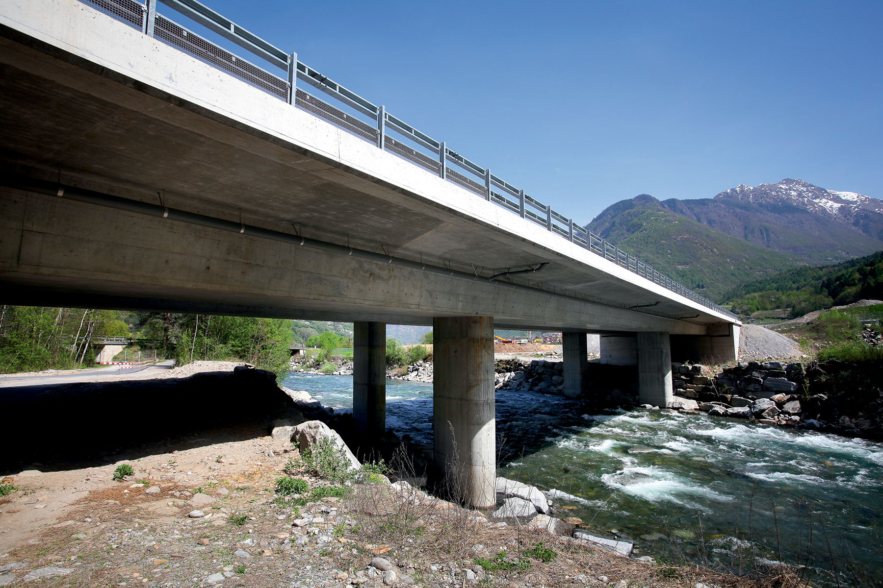 La circonvallazione di Roveredo. Ponte Campagnola.