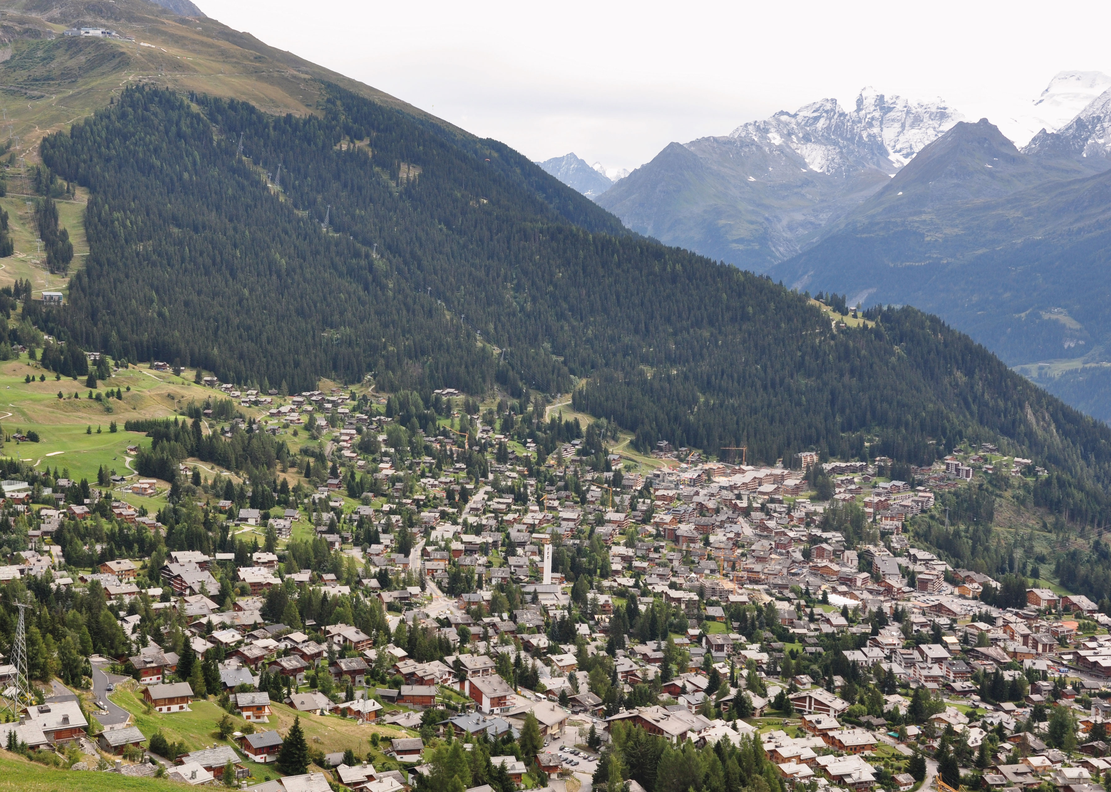 La réalité : la nature phagocytée par la multiplication du modèle du chalet